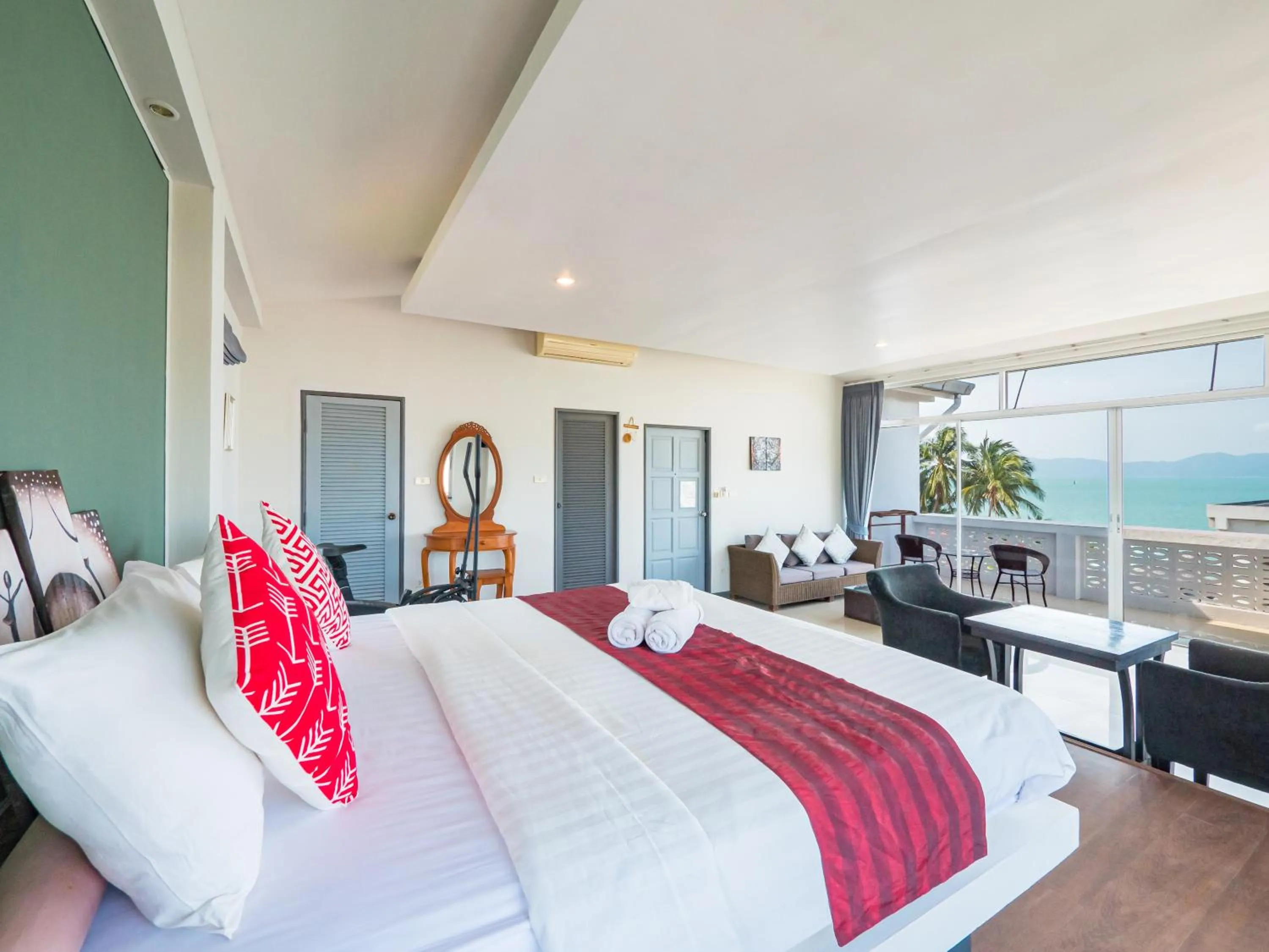 Bed in Lemon House apartment