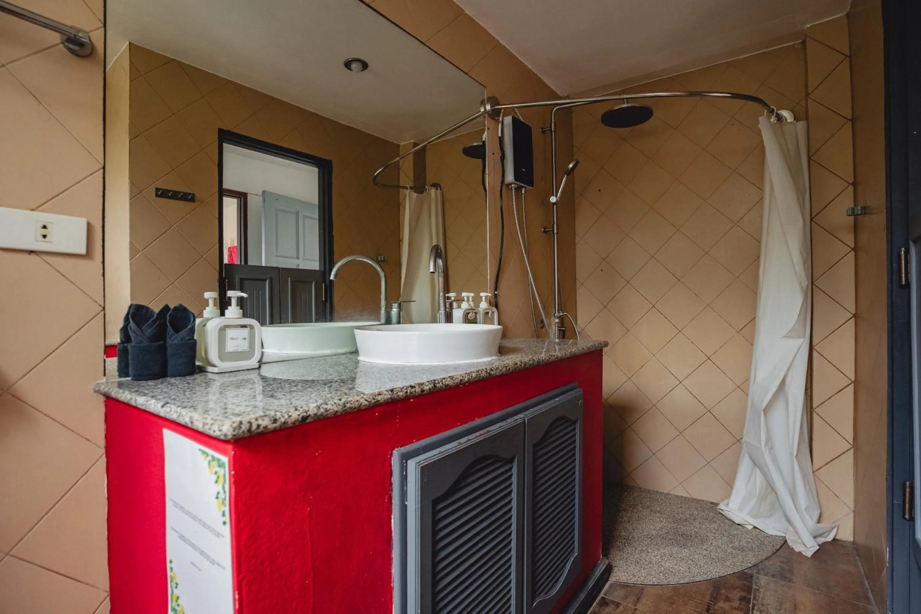 Bathroom in Lemon House apartment