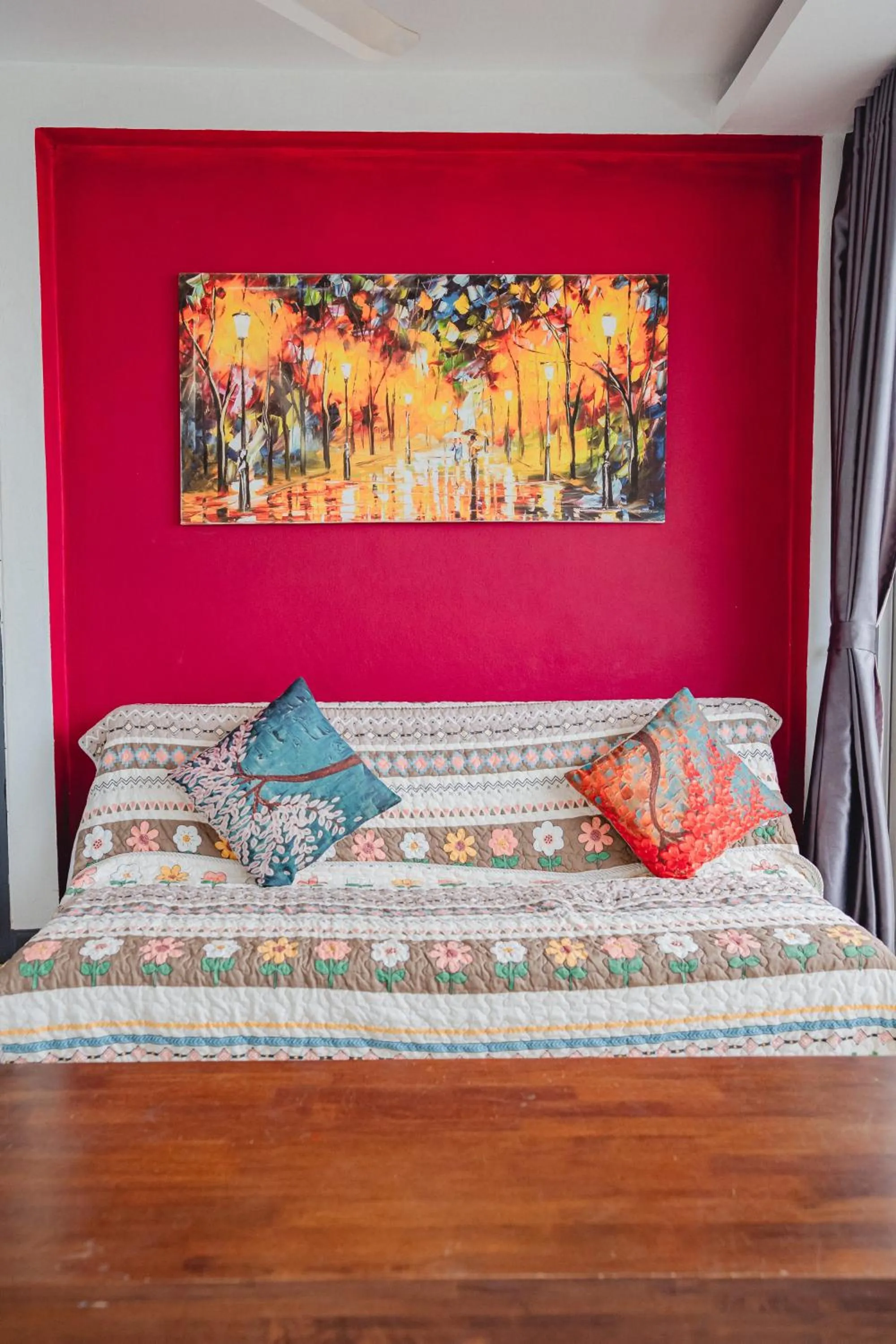 Living room, Bed in Lemon House apartment