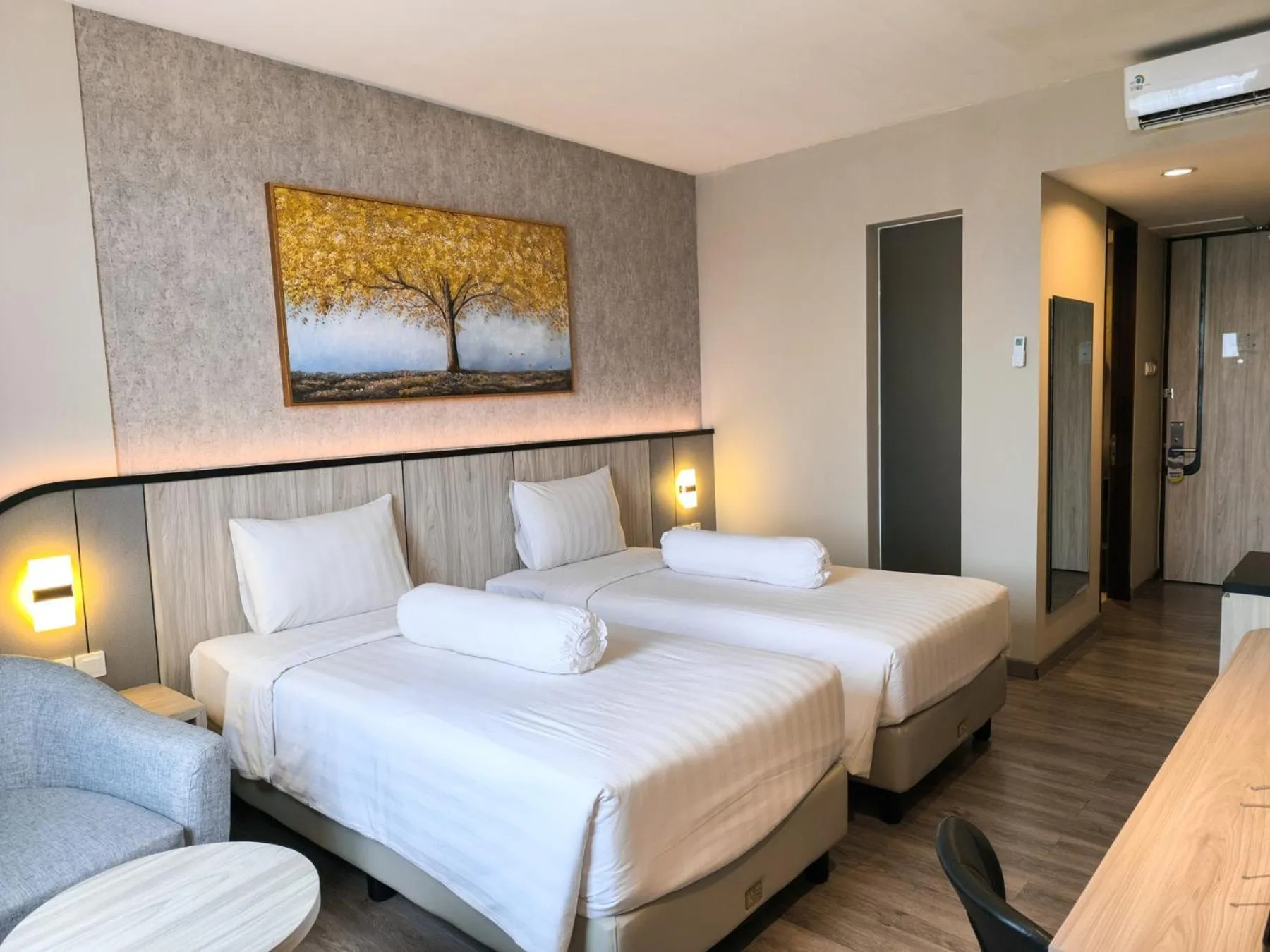 Junior Suite in Front One Gosyen Hotel Salatiga