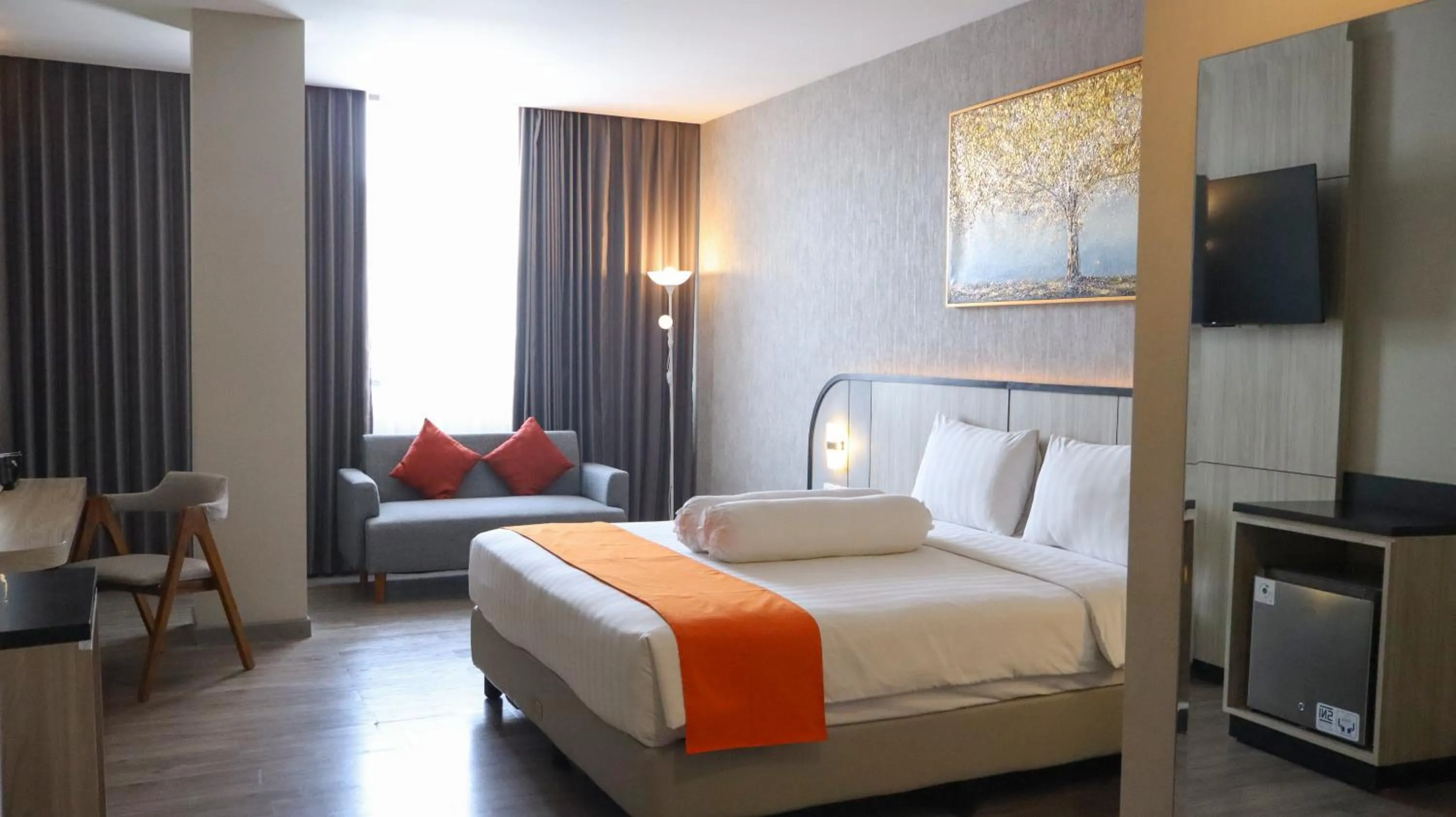 Bed in Front One Gosyen Hotel Salatiga