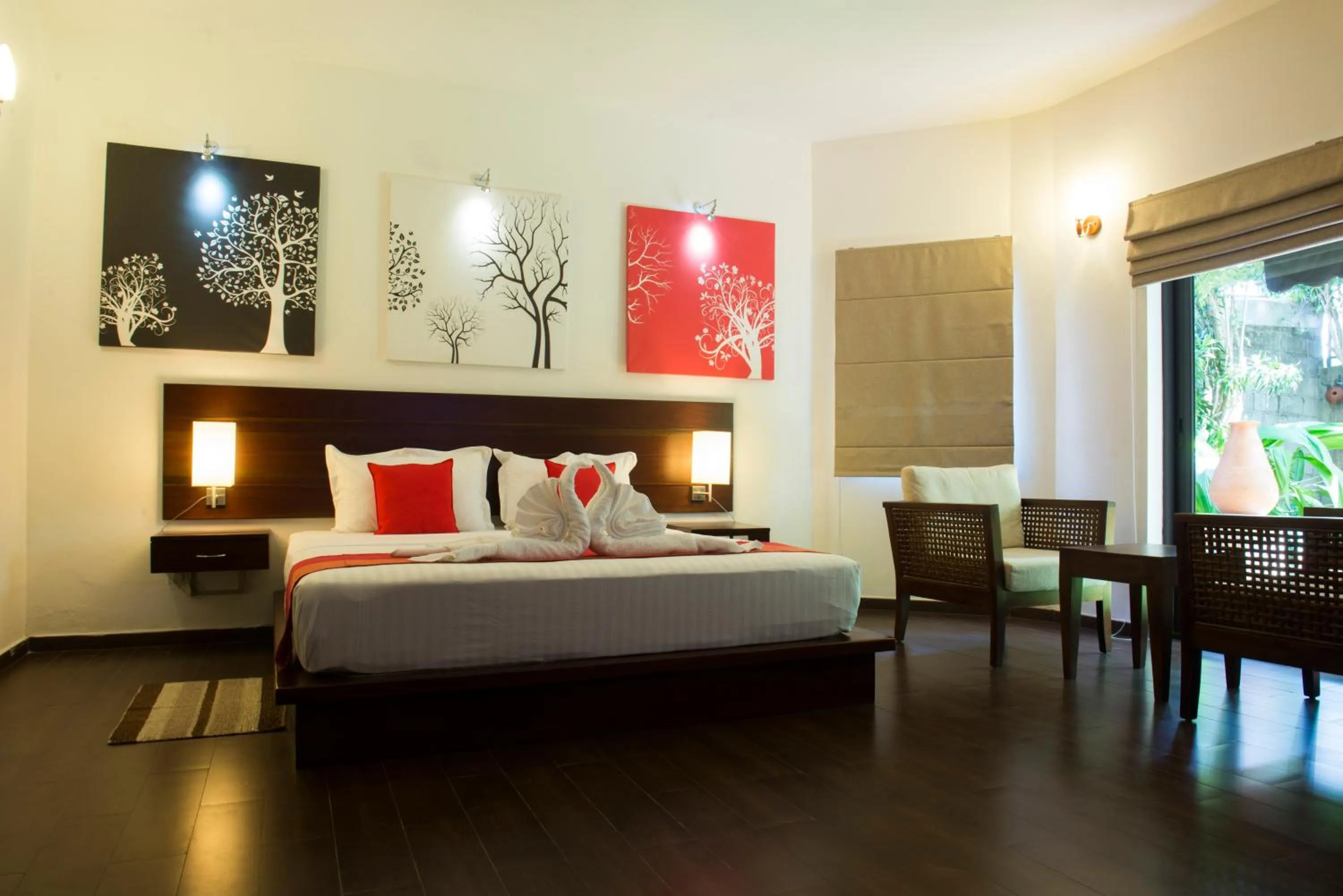 Bed in Villa Escondite - The Hotel