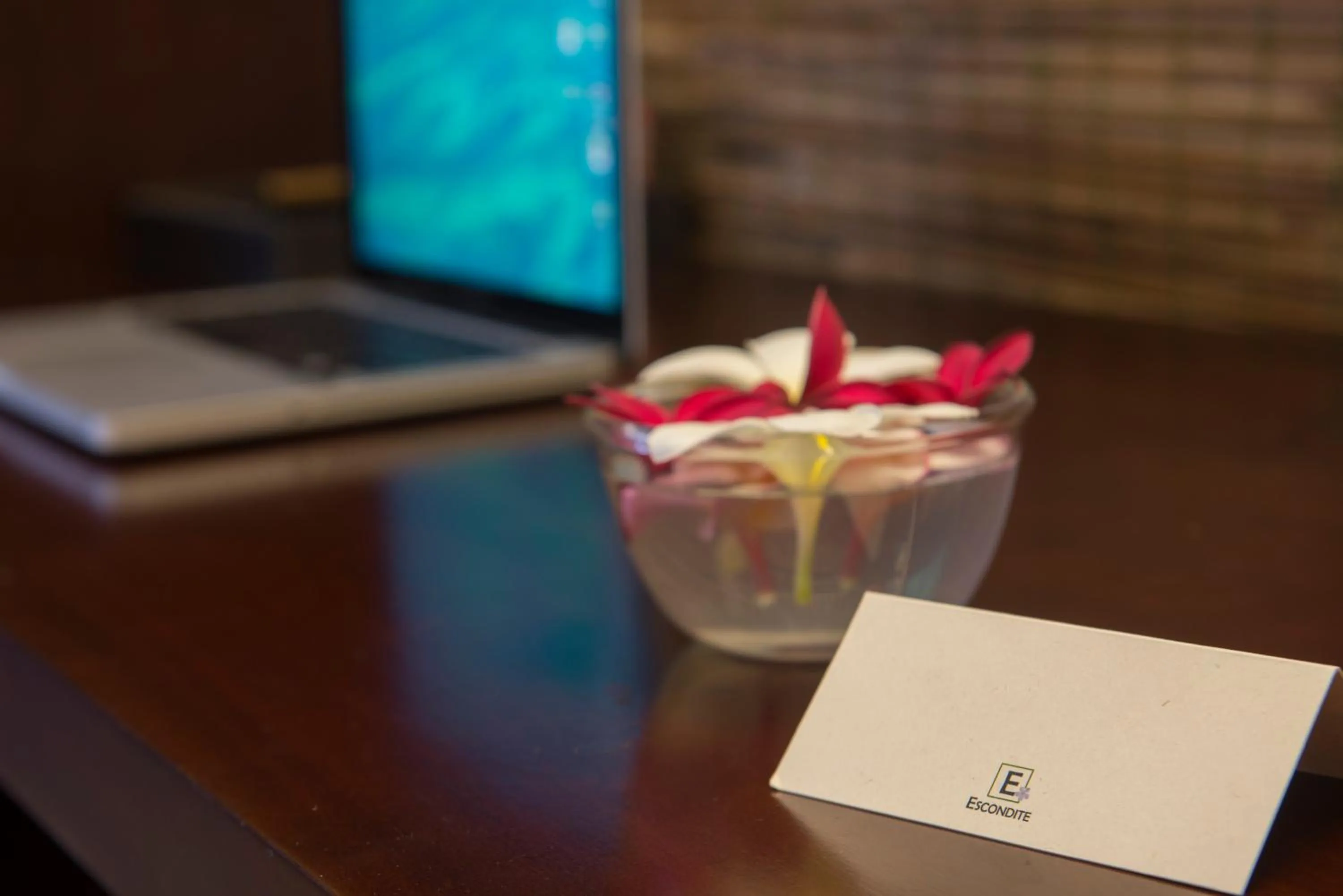 TV and multimedia in Villa Escondite - The Hotel