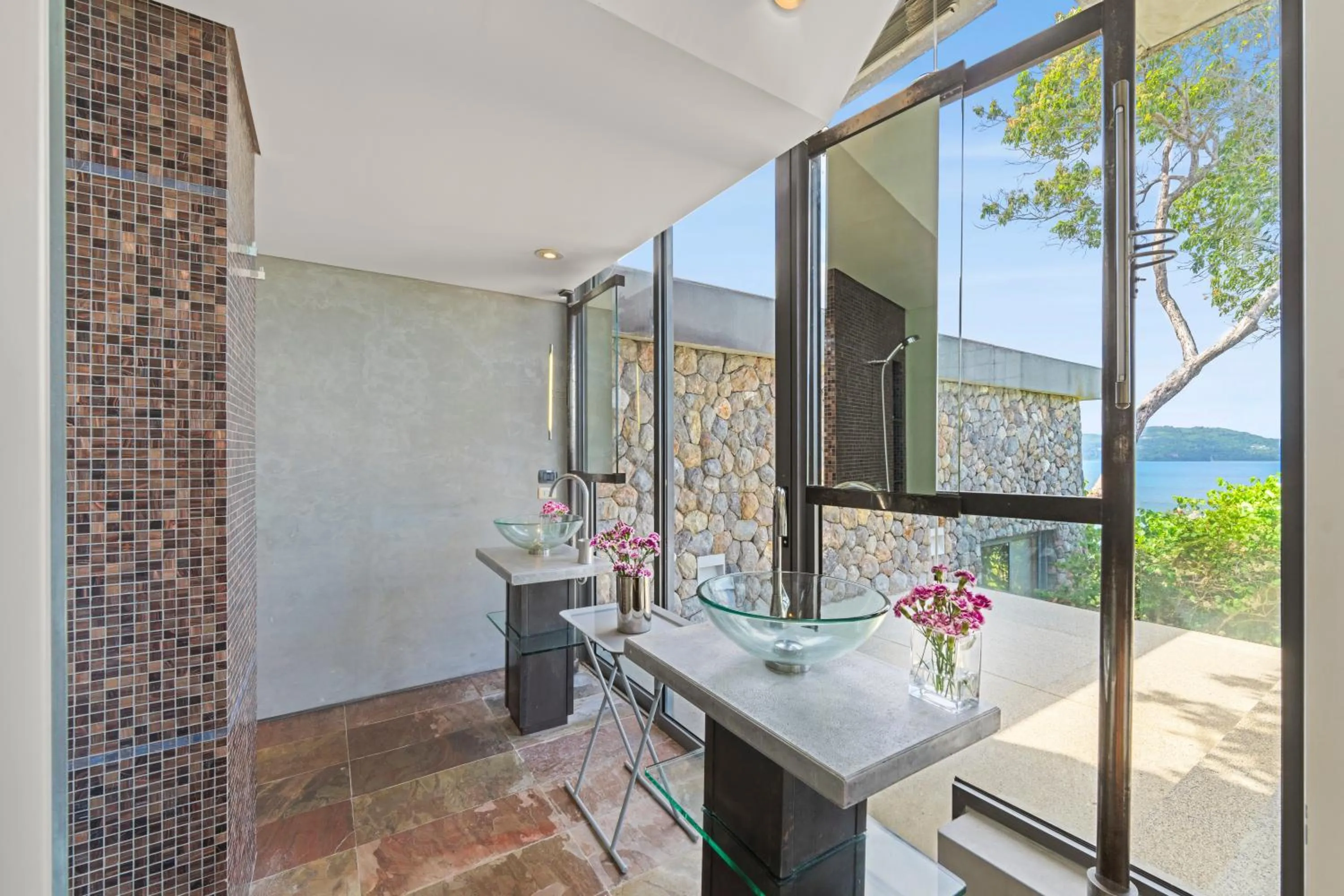 Bathroom in Villa Hale Malia