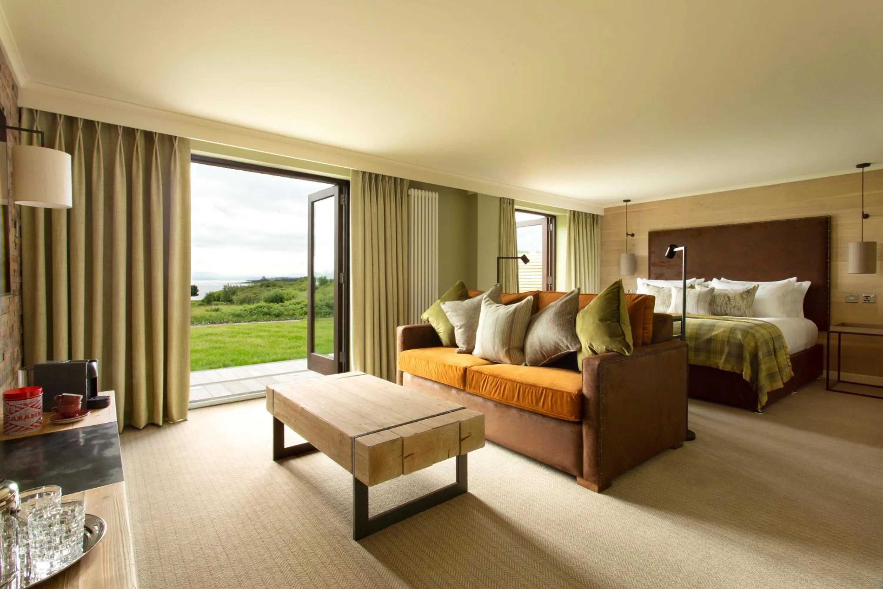 Bedroom, Bed in Isle Of Mull Hotel and Spa