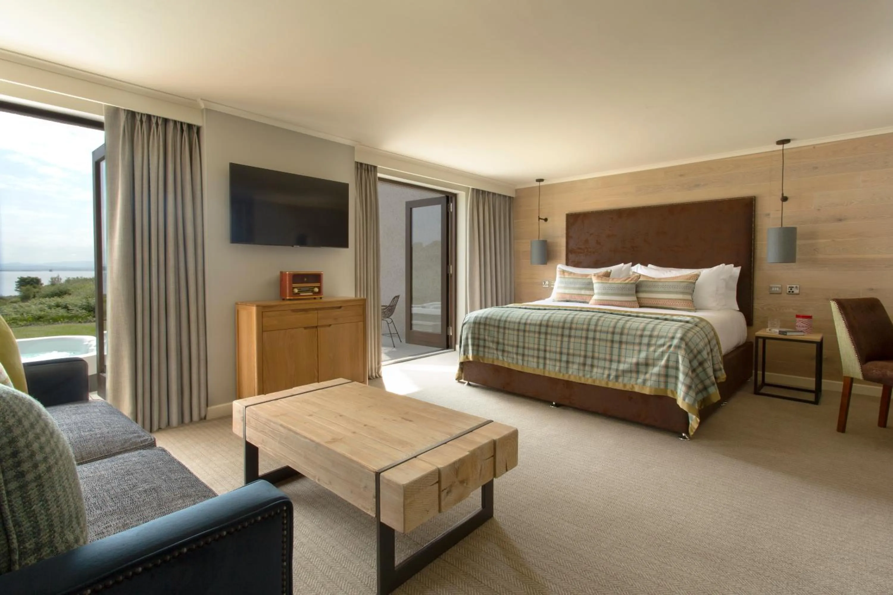 Photo of the whole room, Bed in Isle Of Mull Hotel and Spa