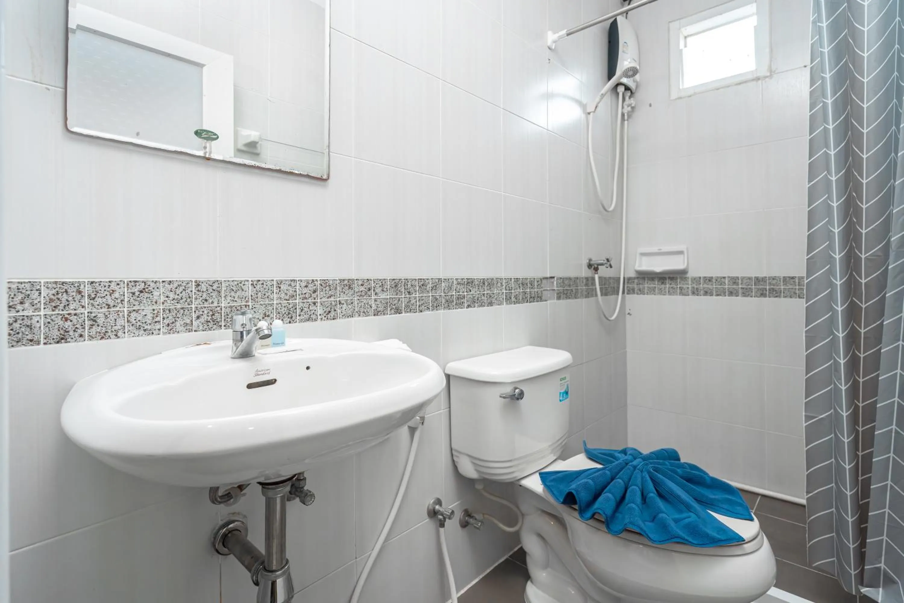 Bathroom in Nice to meat you Rooms