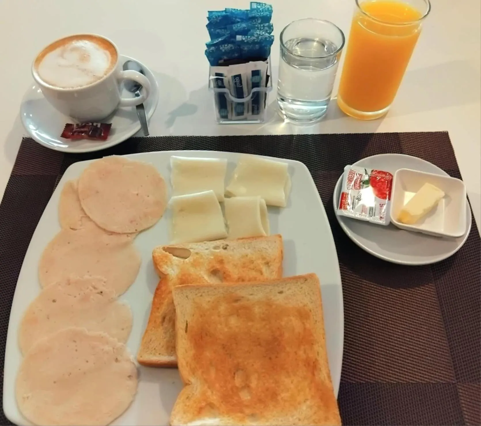 Breakfast in Nice to meat you Rooms