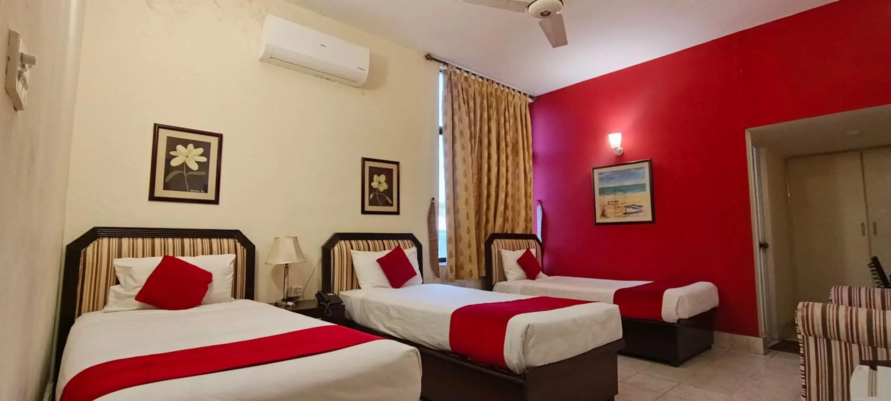 Bed in Herfa INN Hotel Lahore