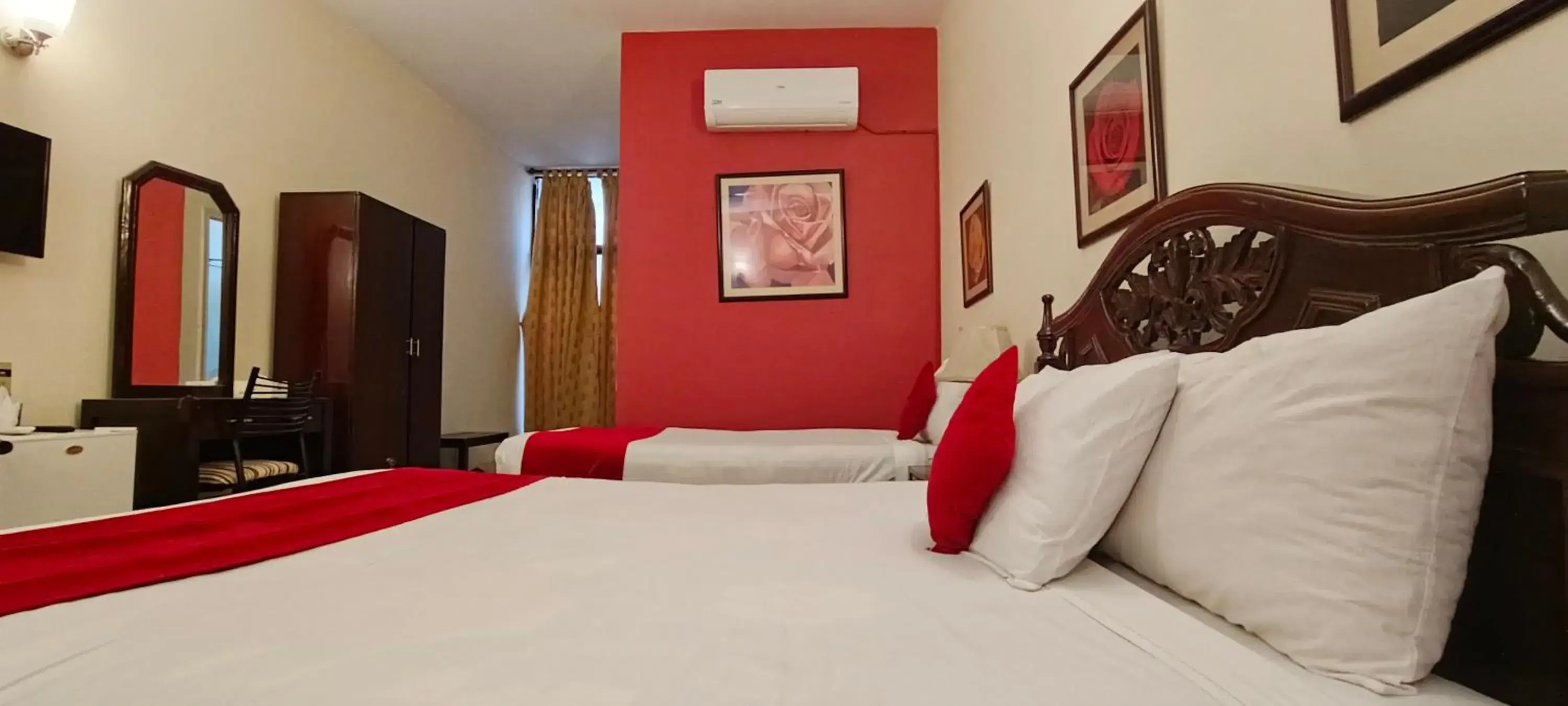 Premium Quadruple Room in Herfa INN Hotel Lahore Premium Quadruple Room in Herfa INN Hotel Lahore