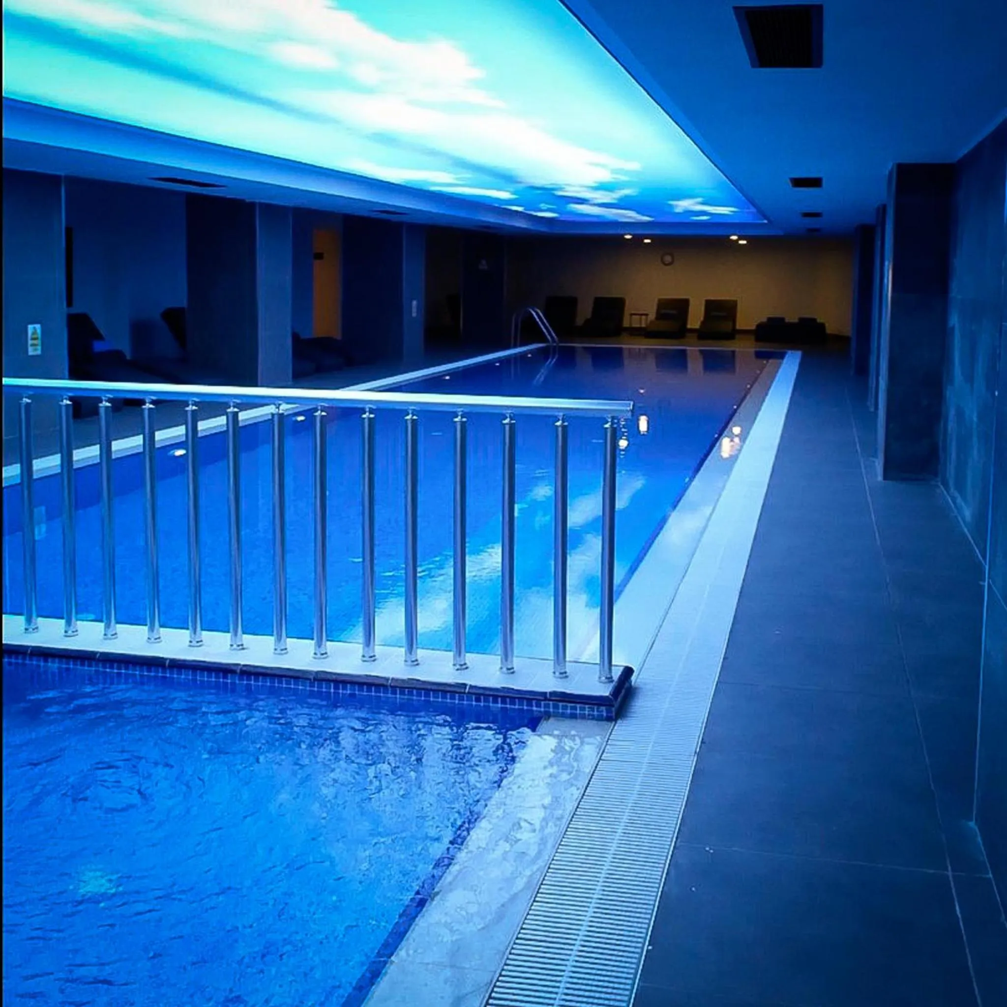 Swimming pool in Park Inn by Radisson Yalova City Center