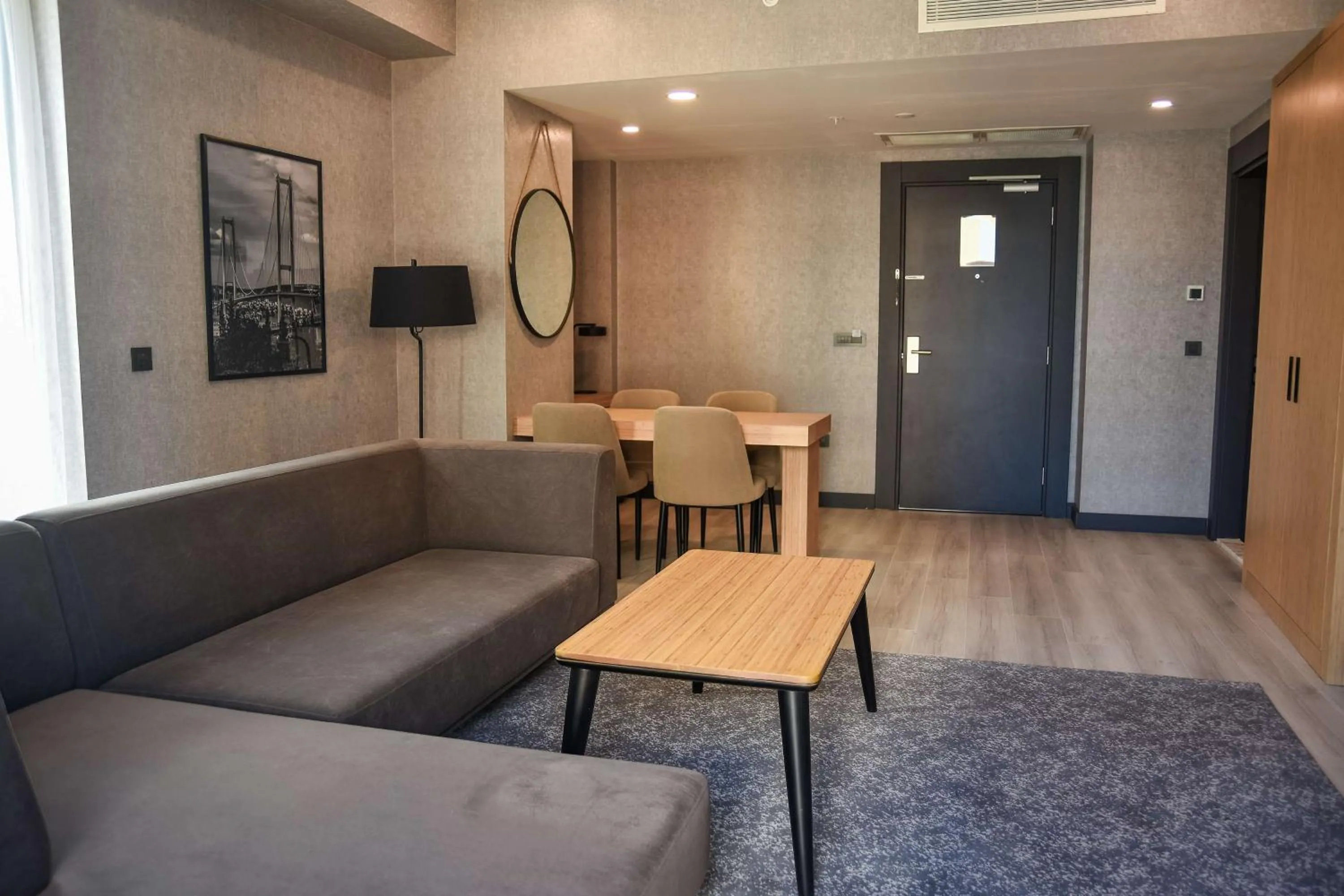 Photo of the whole room in Park Inn by Radisson Yalova City Center