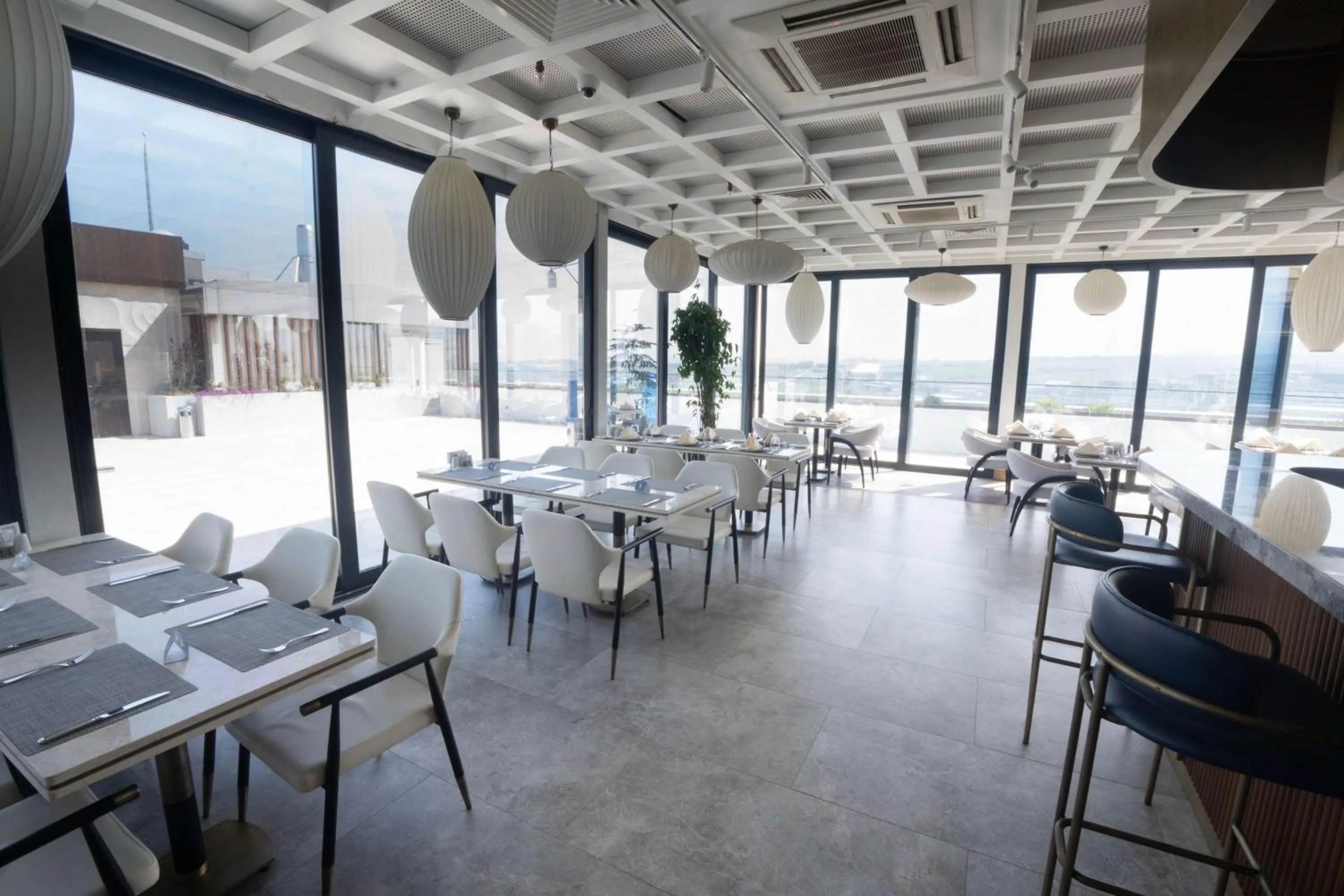 Restaurant/places to eat in Park Inn by Radisson Yalova City Center