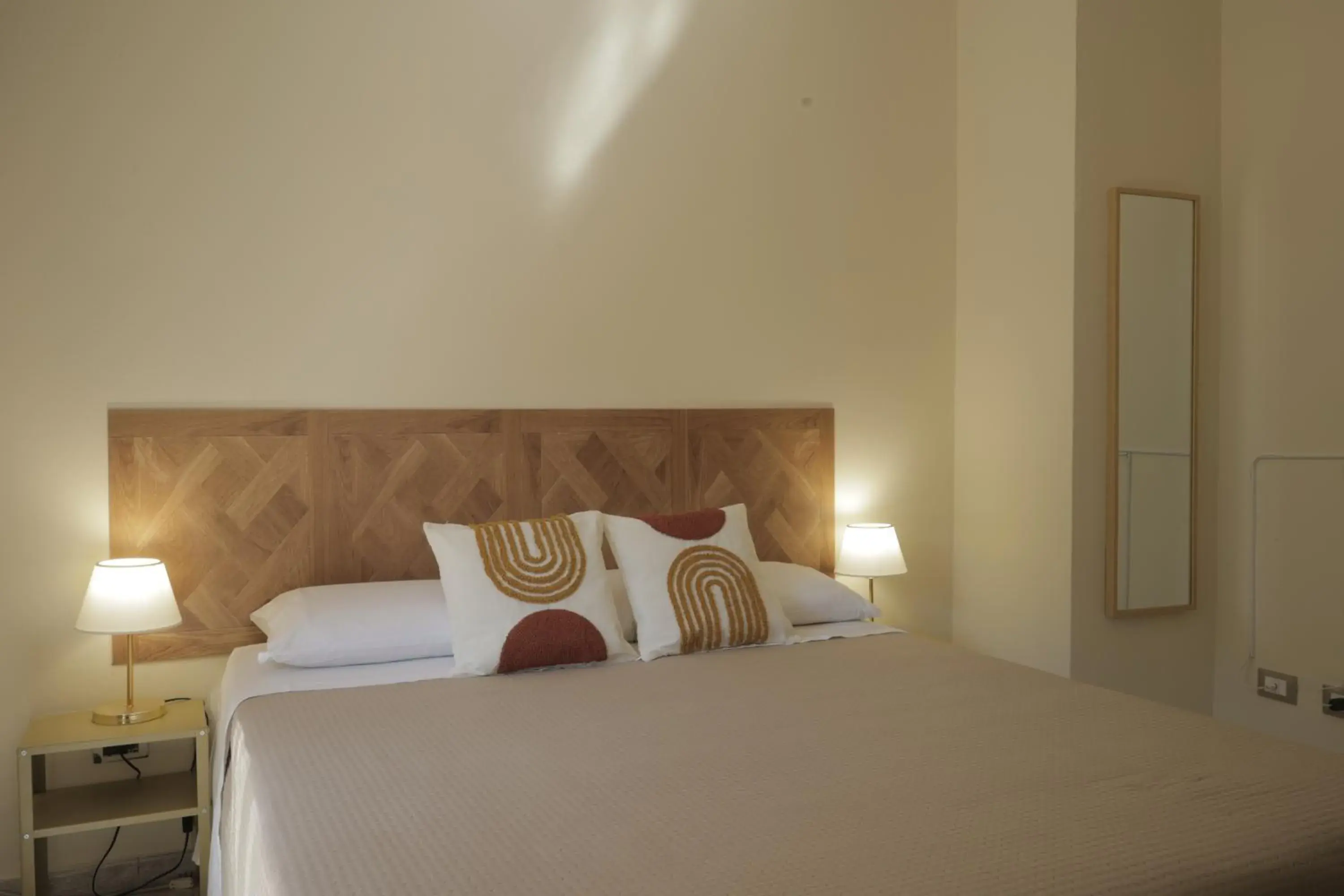 Deluxe Single Room with Balcony in Sikelìa Bed & Breakfast Deluxe Single Room with Balcony in Sikelìa Bed & Breakfast