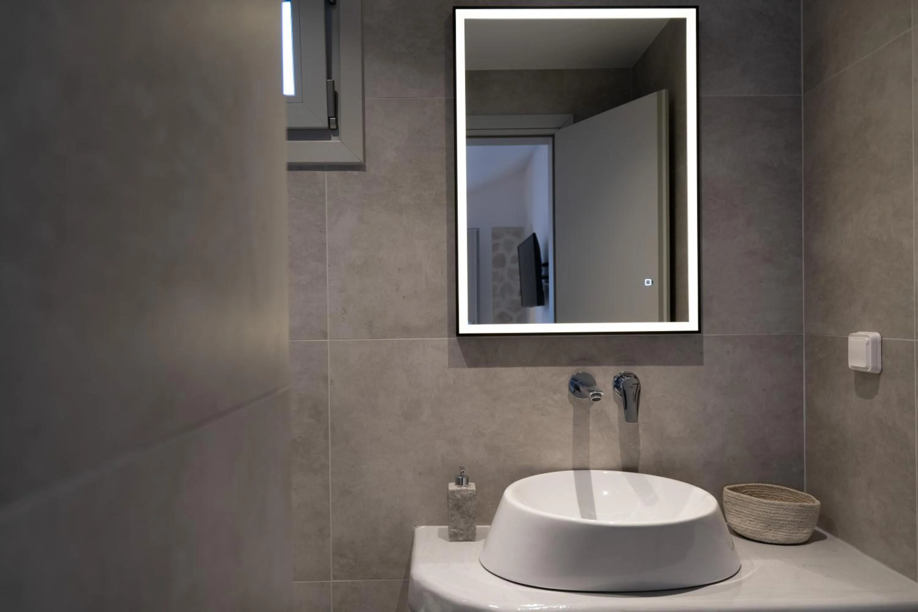 Toilet in Santa Mar ECO Suites