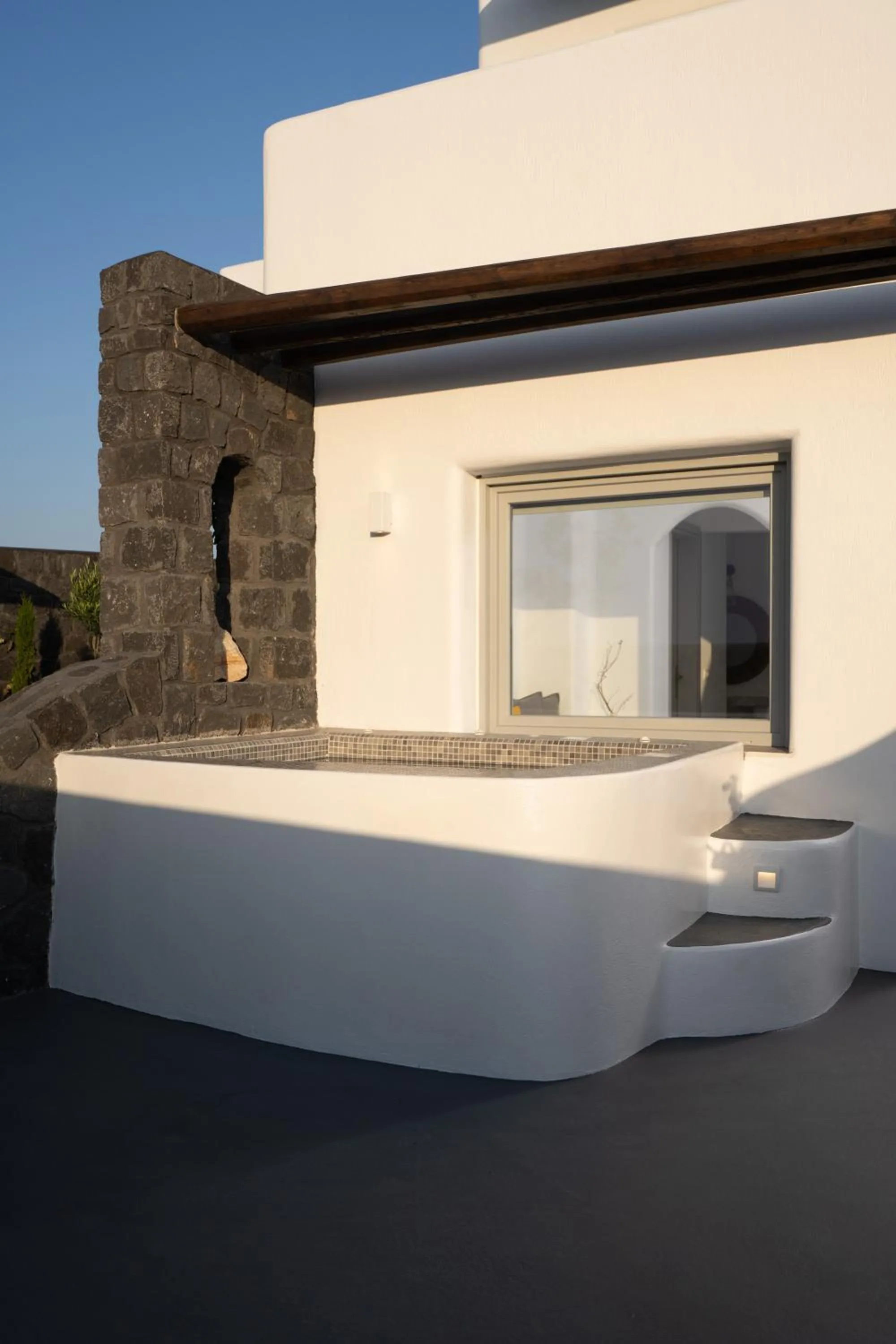 Suite with Hot Tub in Santa Mar ECO Suites