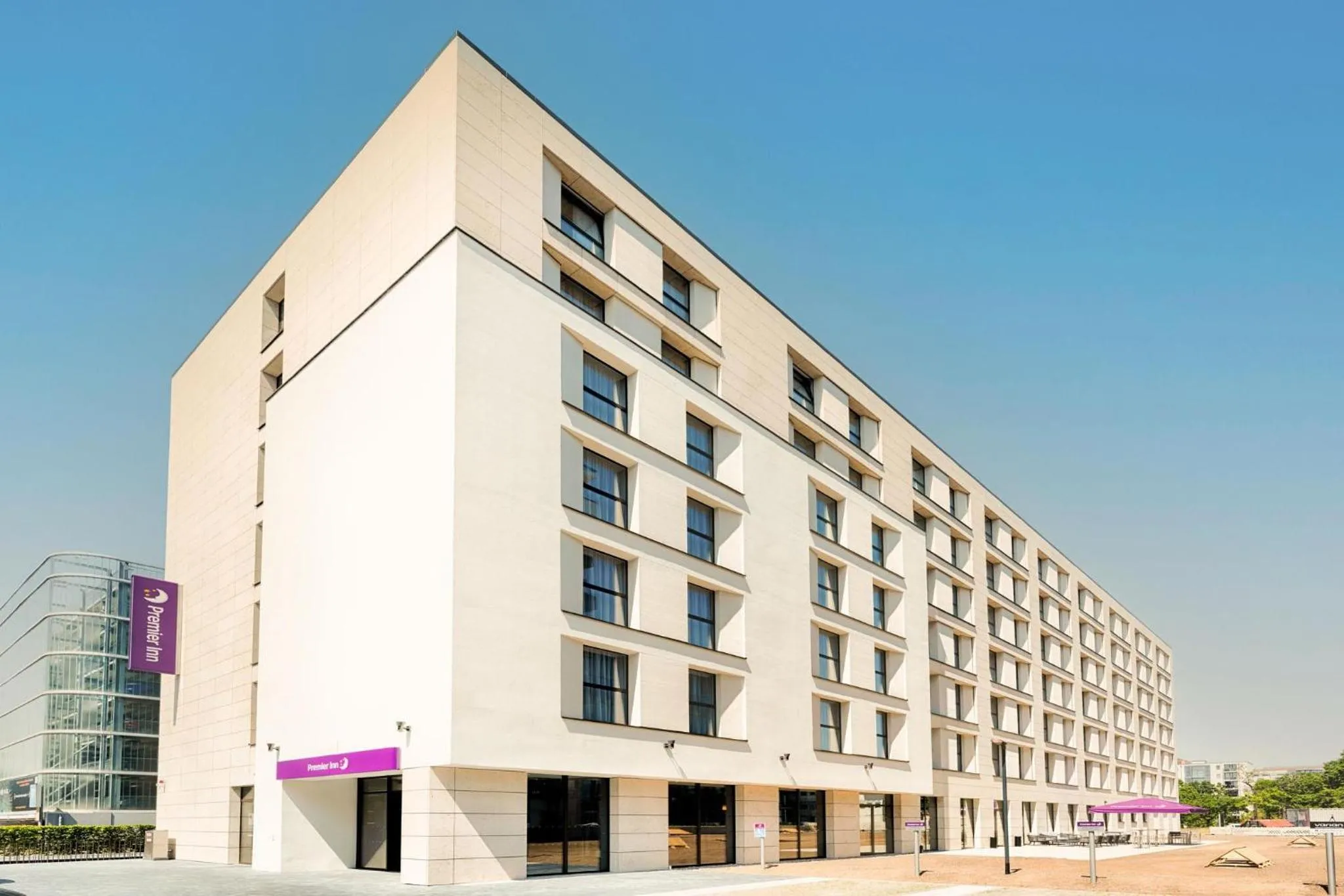 Property building in Premier Inn Darmstadt City Centre