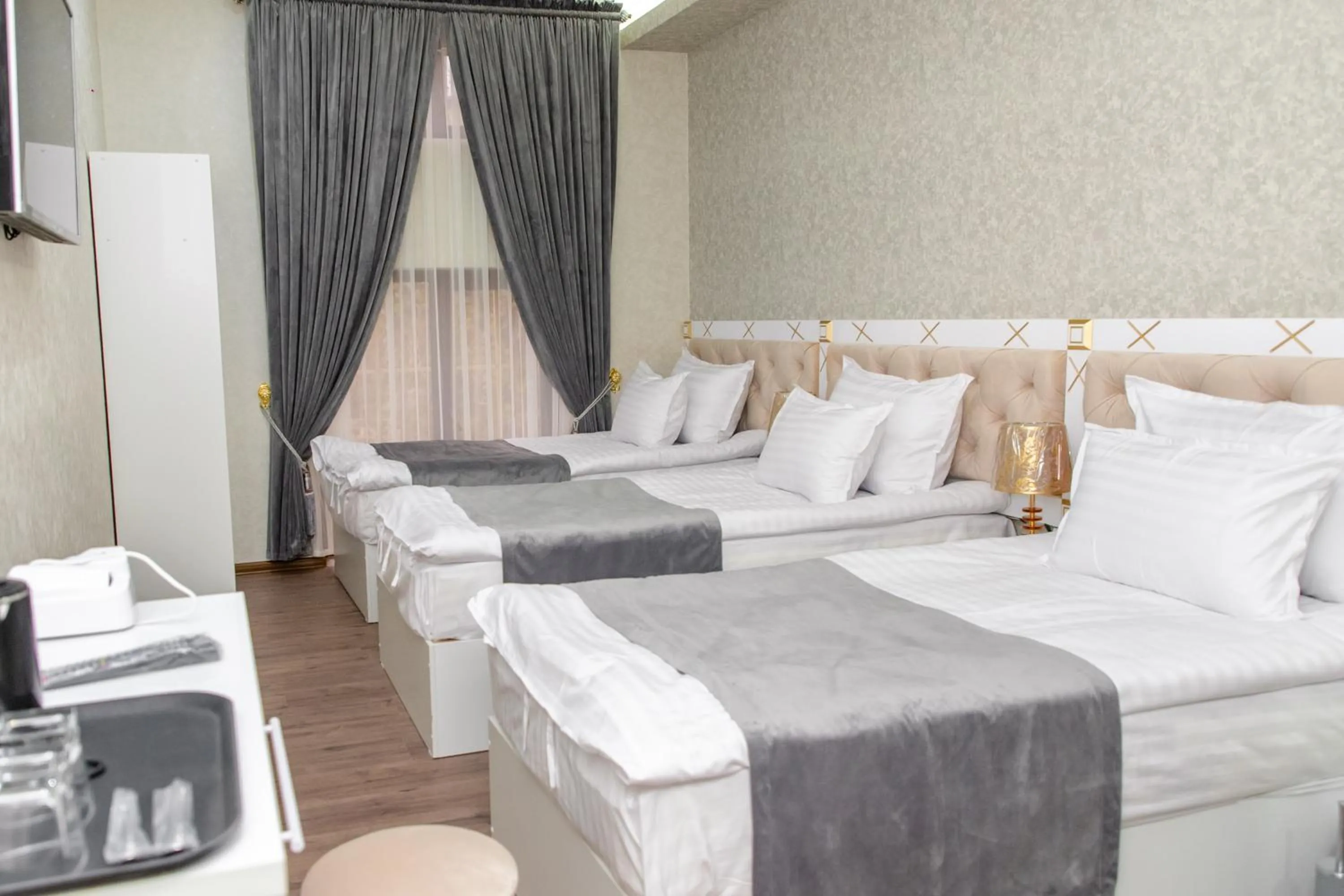 Bed in The Royal Hotel