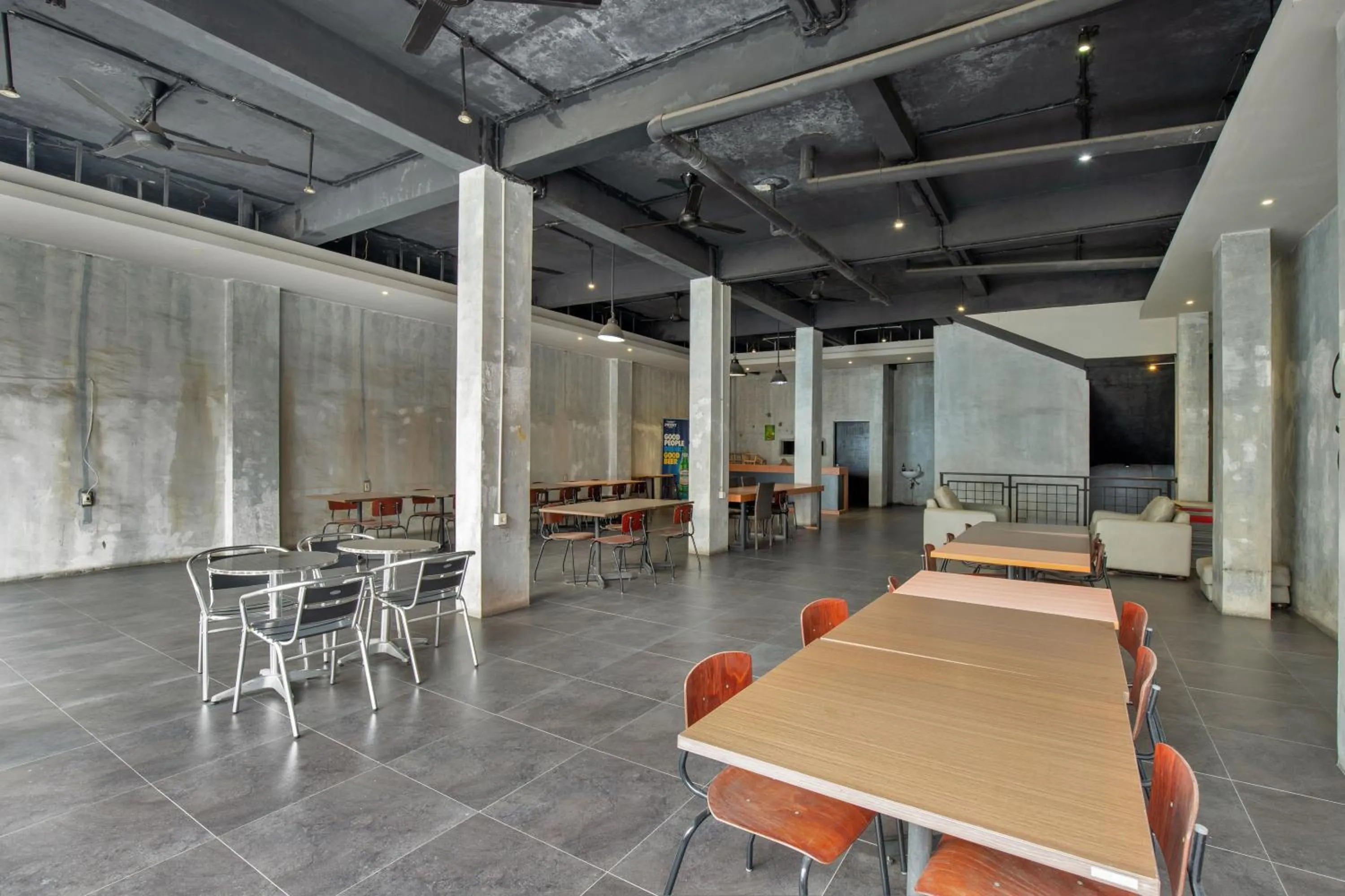 Communal lounge/ TV room in Vivo Stay