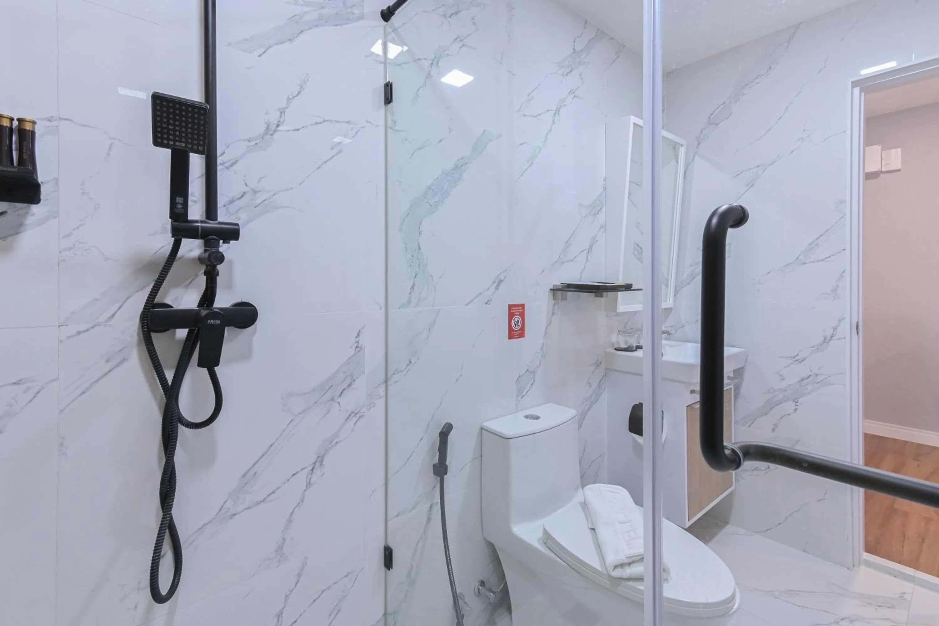 Bathroom in Shewin de Bangkok