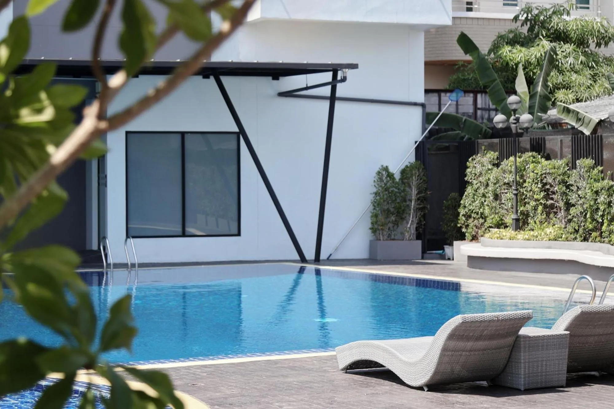 Swimming pool in Shewin de Bangkok