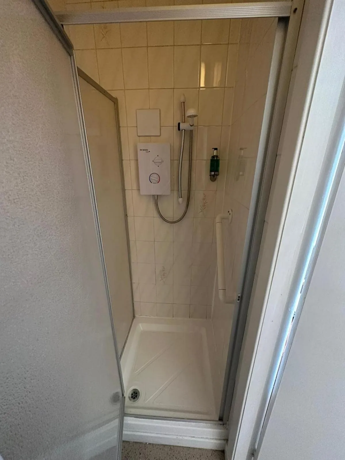 Bathroom in Mackay's Spa Lodge Hotel