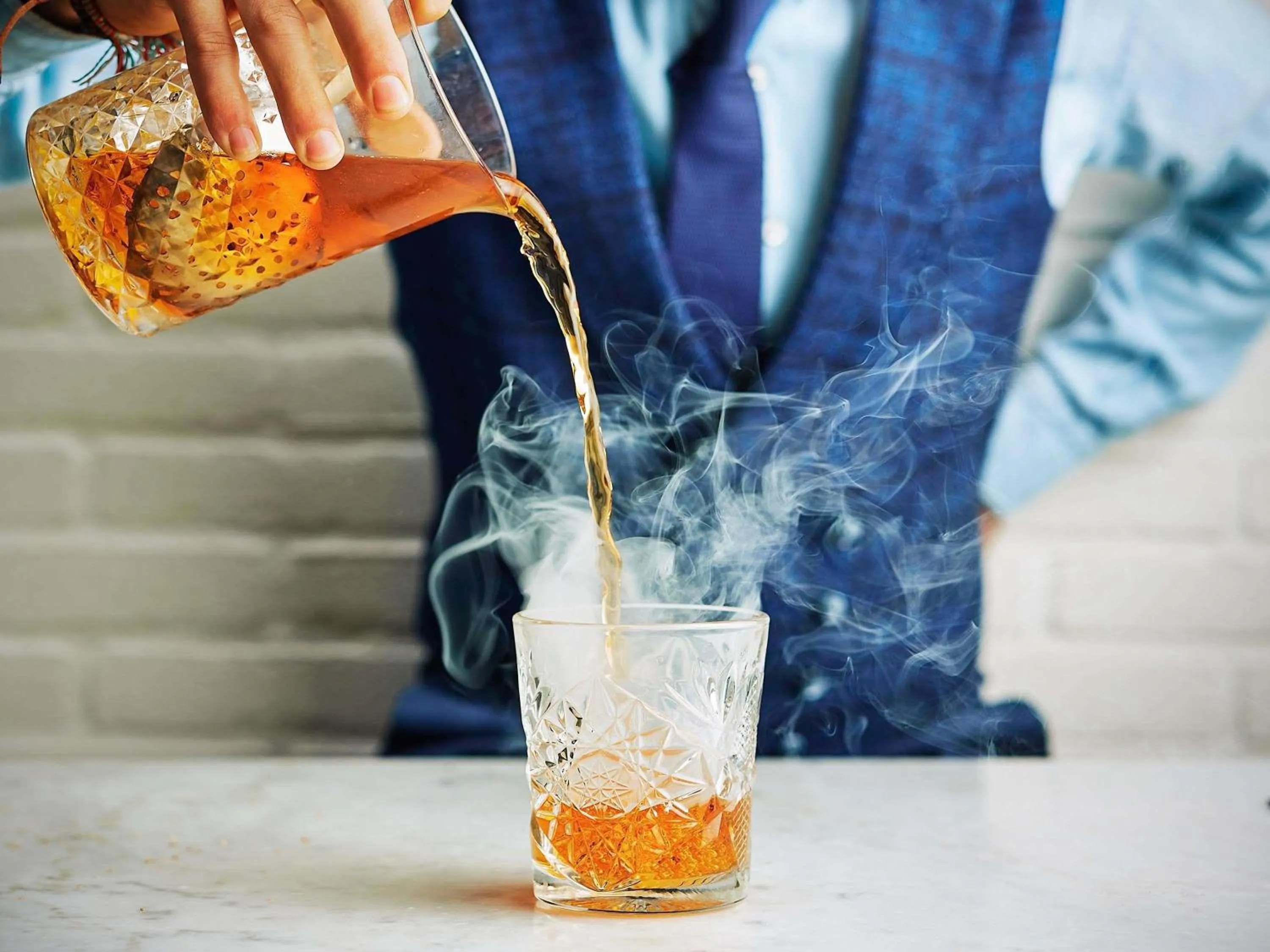 Lounge or bar in INK Hotel Amsterdam - MGallery Collection