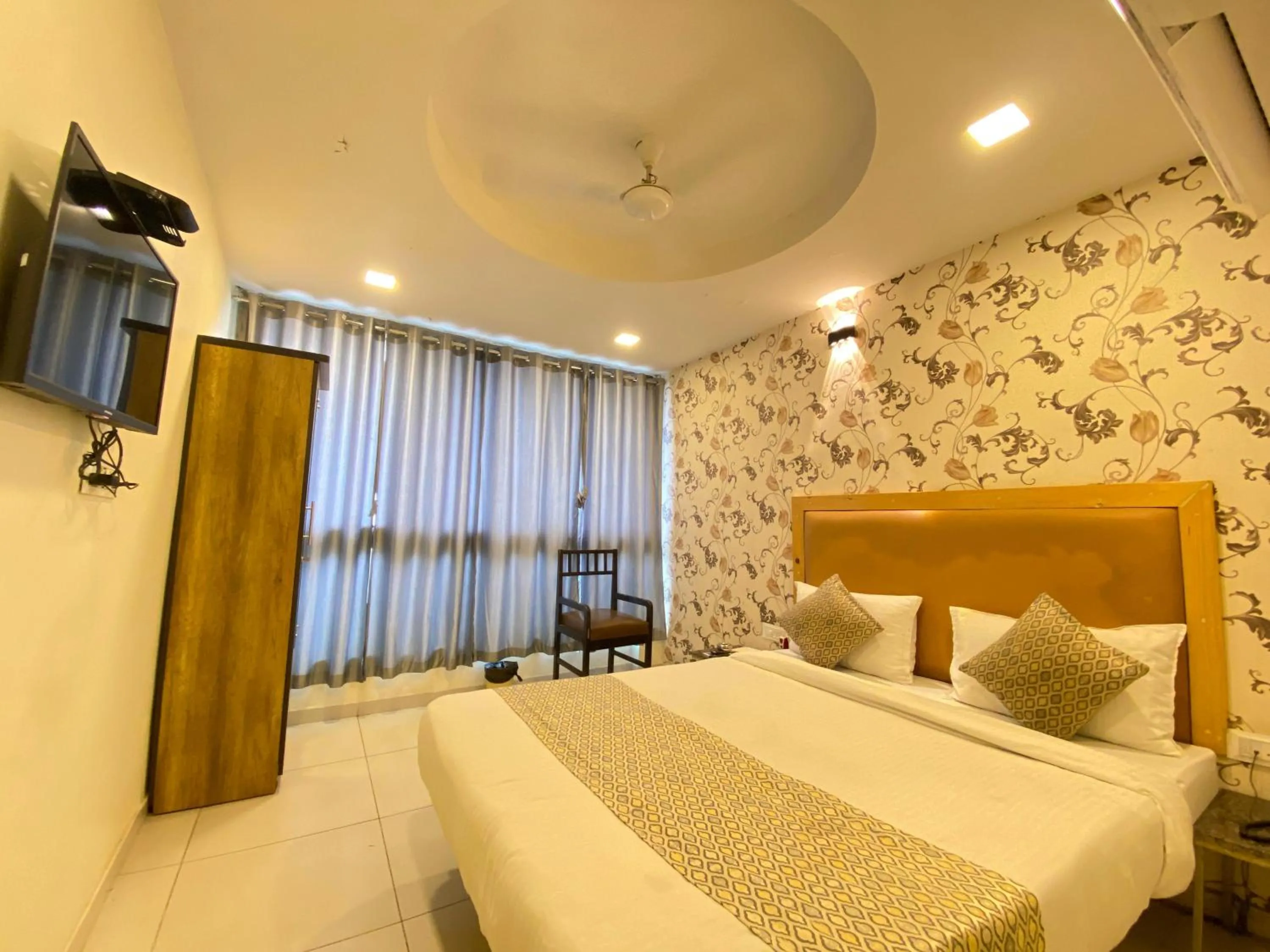 Bed in Hotel Alexa - Satellite Prahladnagar, Ahmedabad