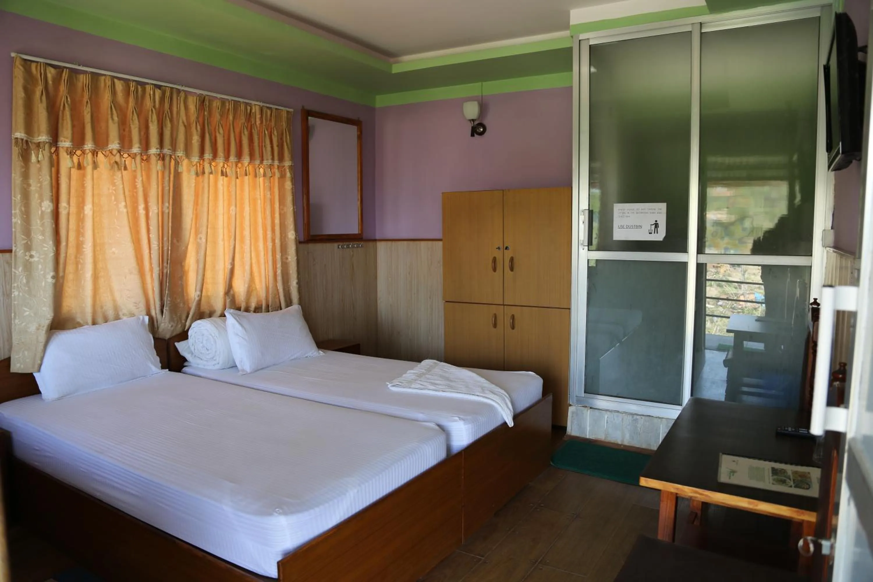 Photo of the whole room, Bed in Hotel Mount Paradise