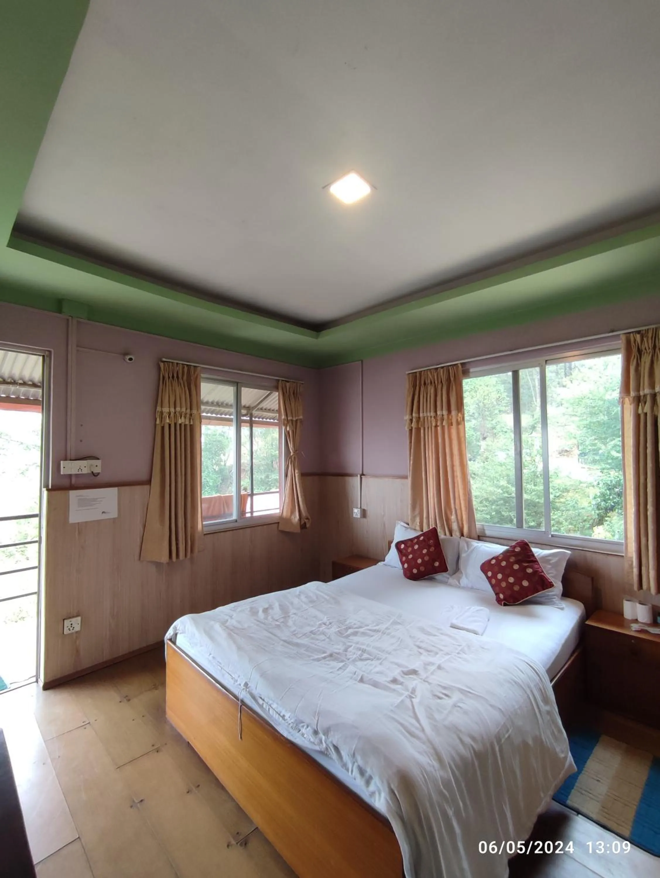 Bedroom, Bed in Hotel Mount Paradise