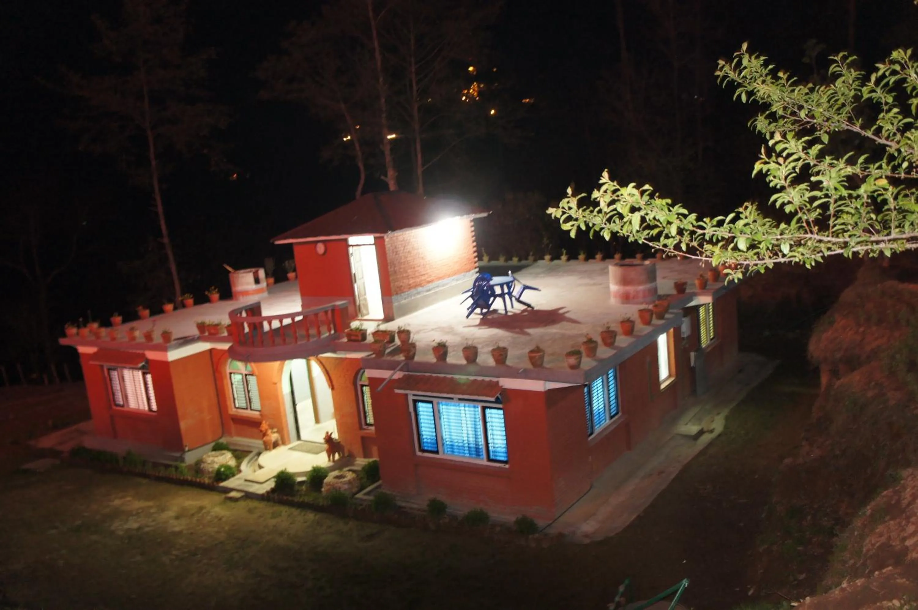 Night in Hotel Mount Paradise