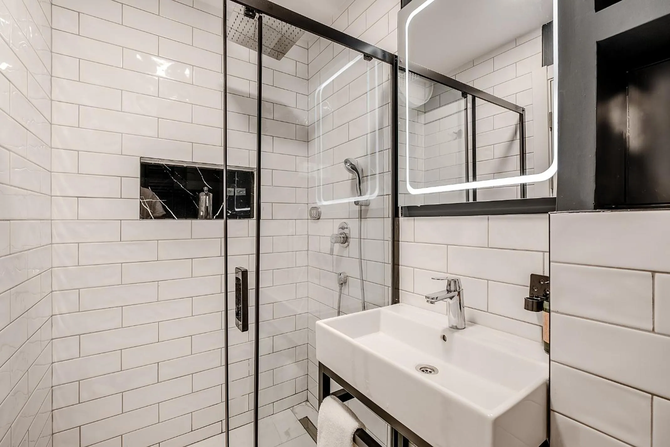 Bathroom in Montenegro Lodge