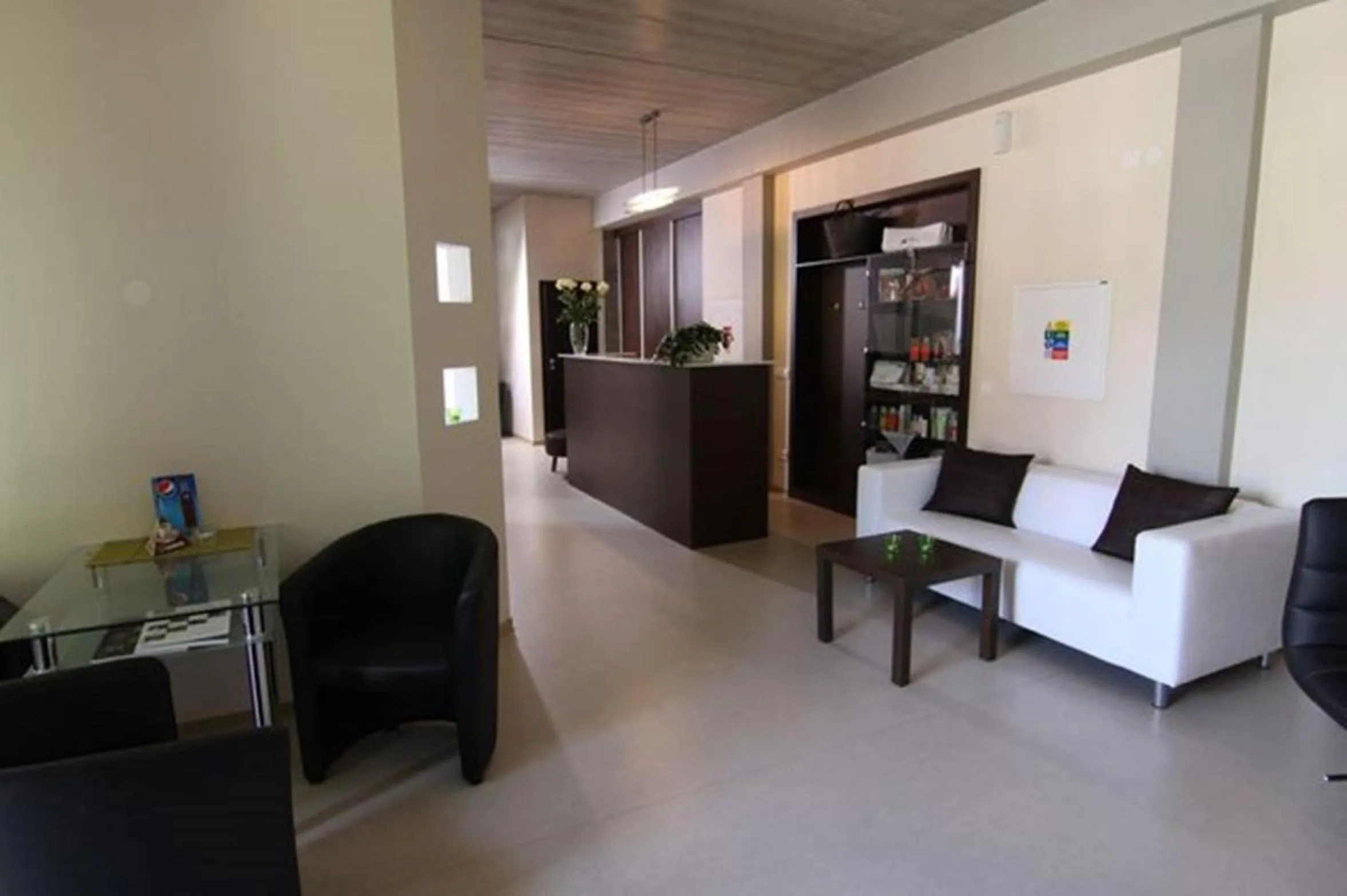 Lobby or reception in JBI Wellness