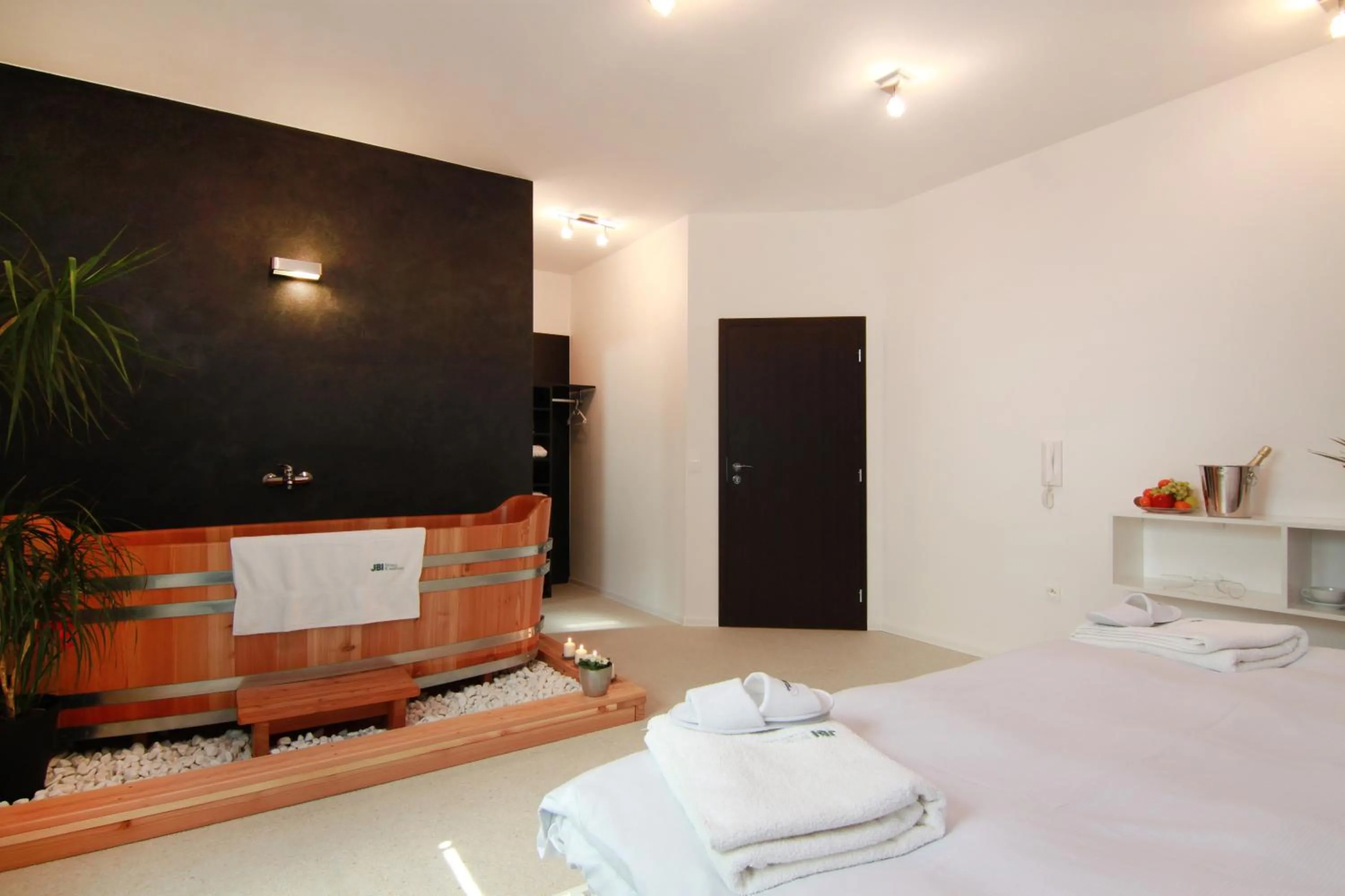 Decorative detail, Bed in JBI Wellness