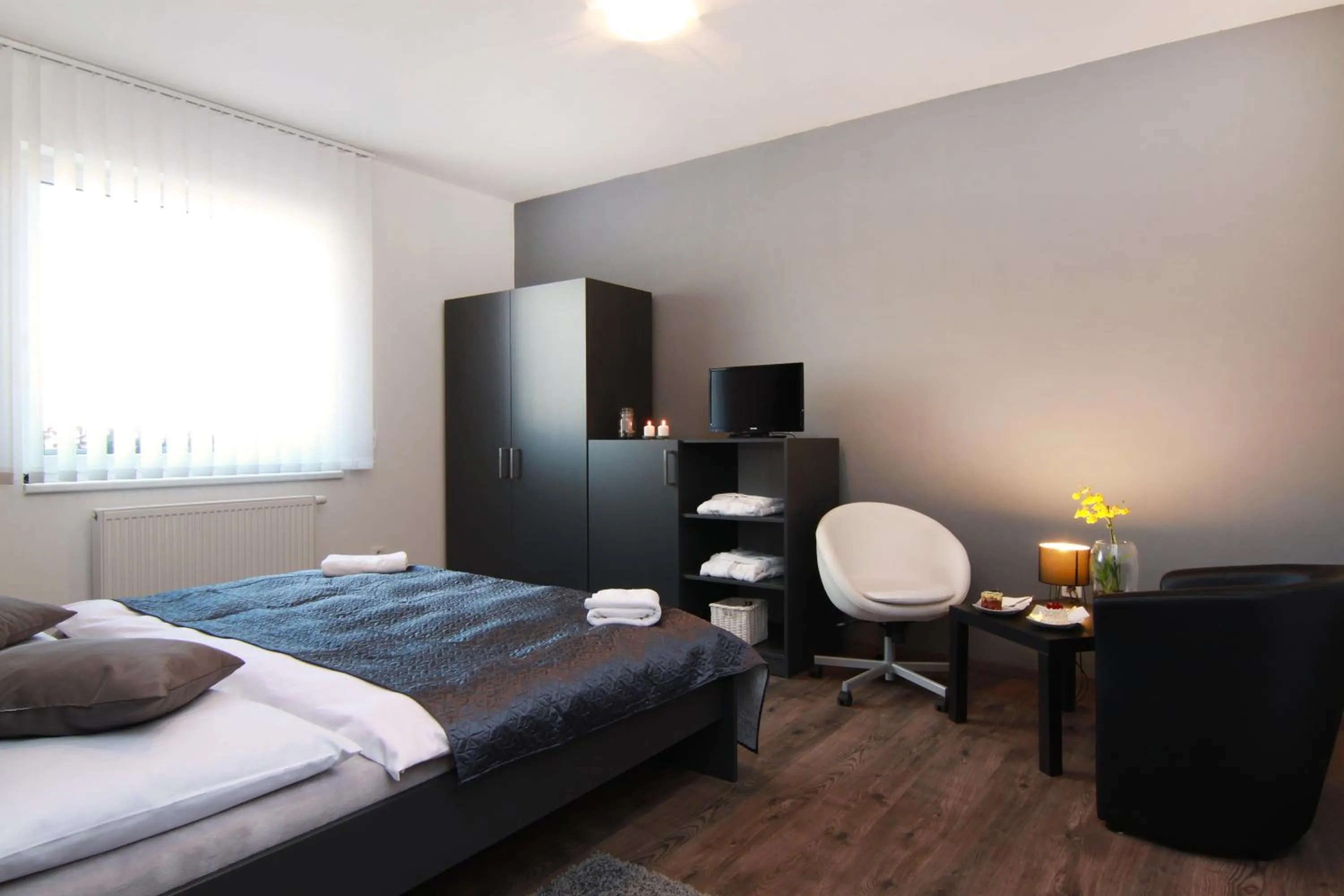 Photo of the whole room, Bed in JBI Wellness