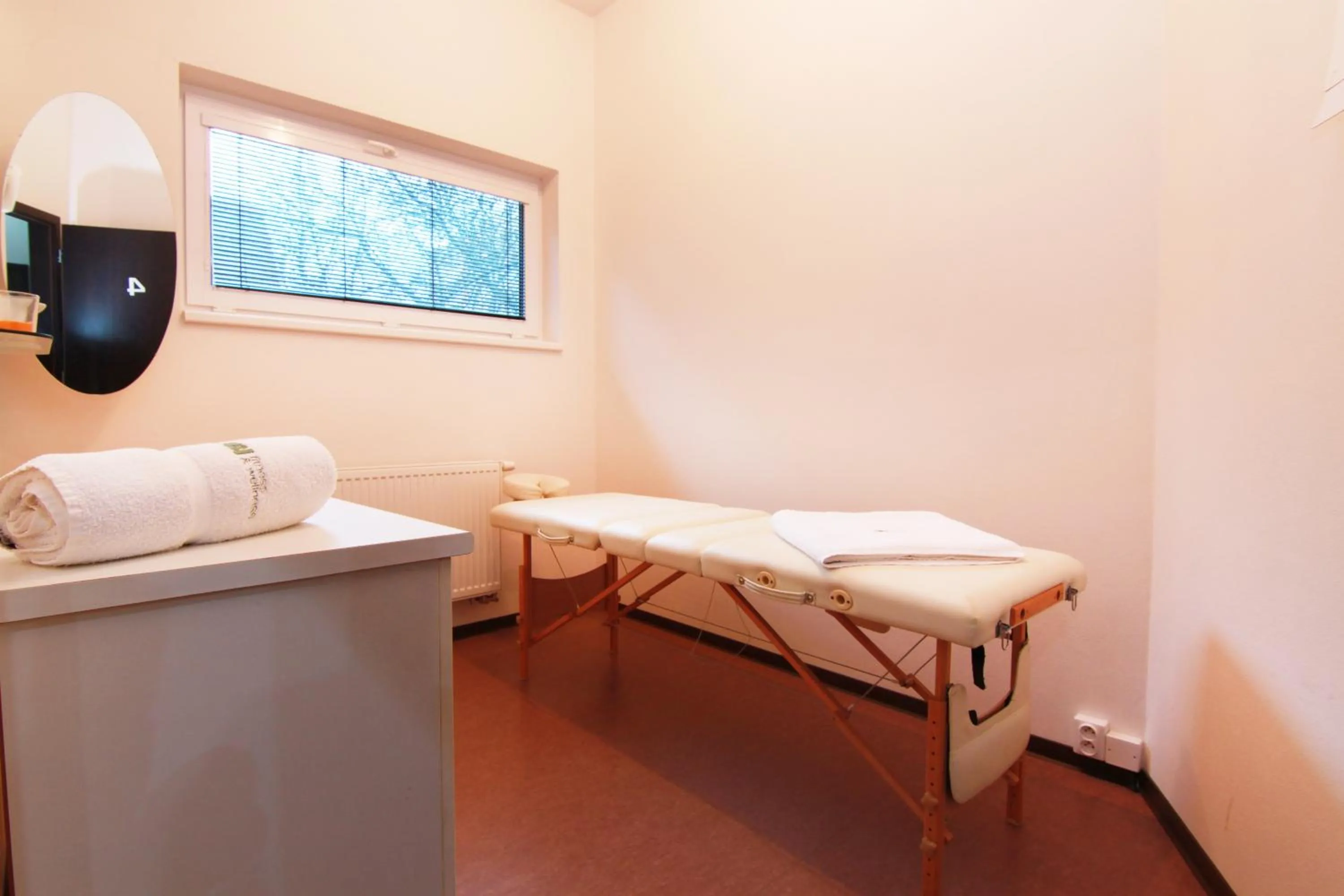 Spa and wellness centre/facilities in JBI Wellness