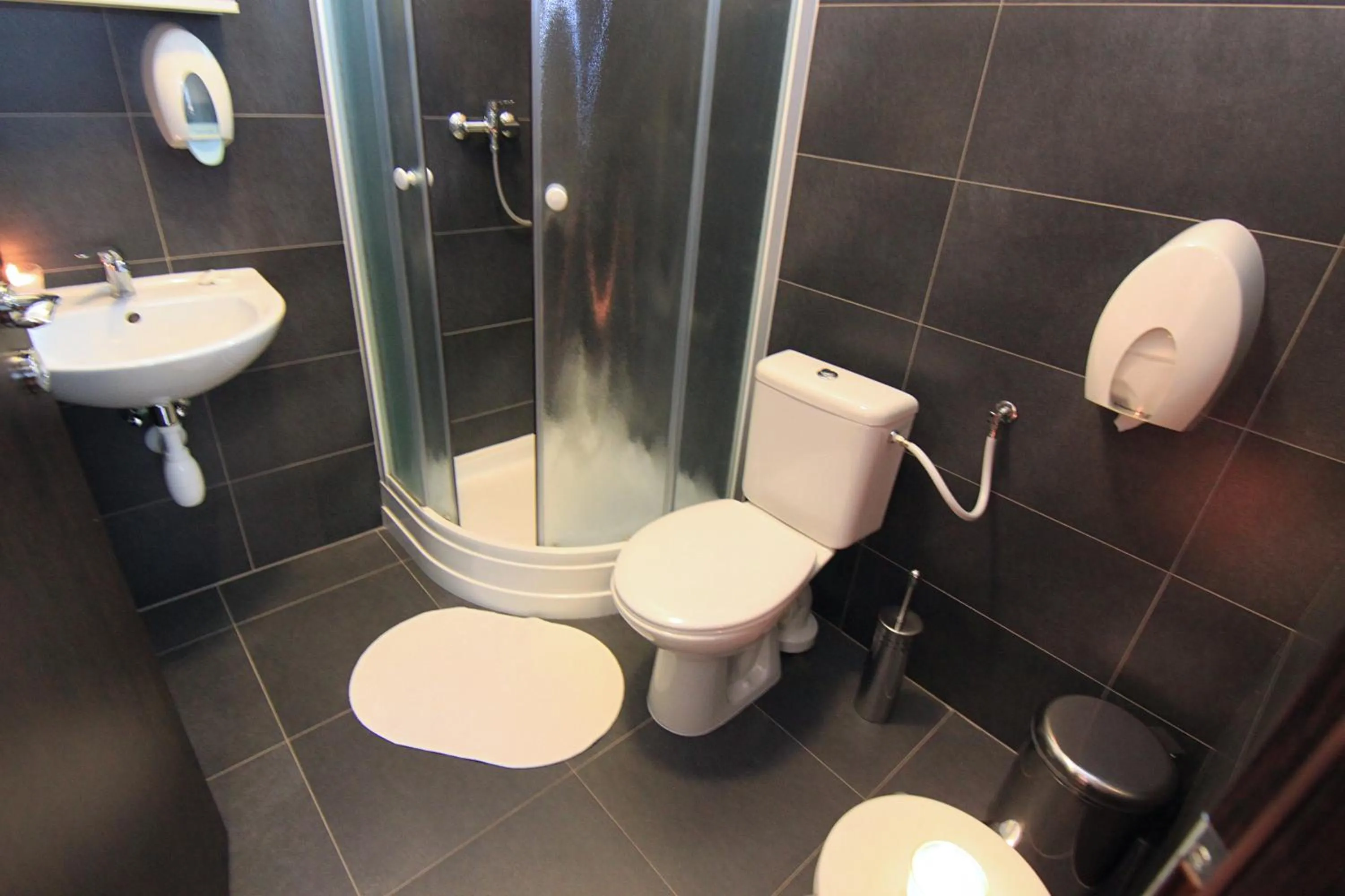 Shower in JBI Wellness
