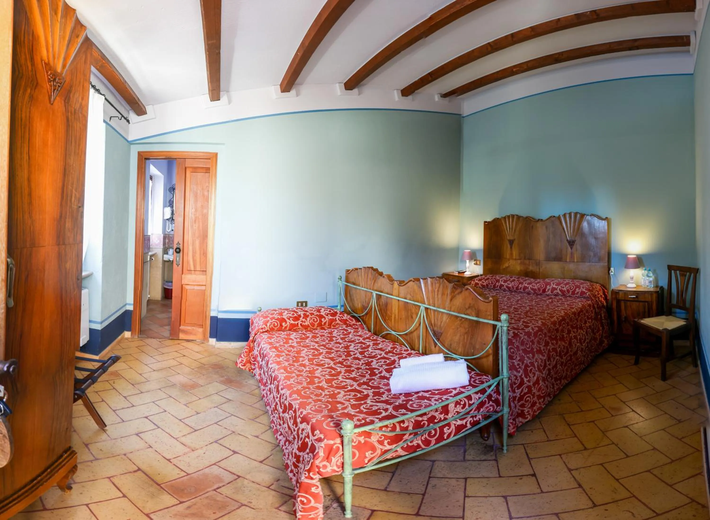 Bedroom, Bed in Albergo Diffuso Borgo Montemaggiore