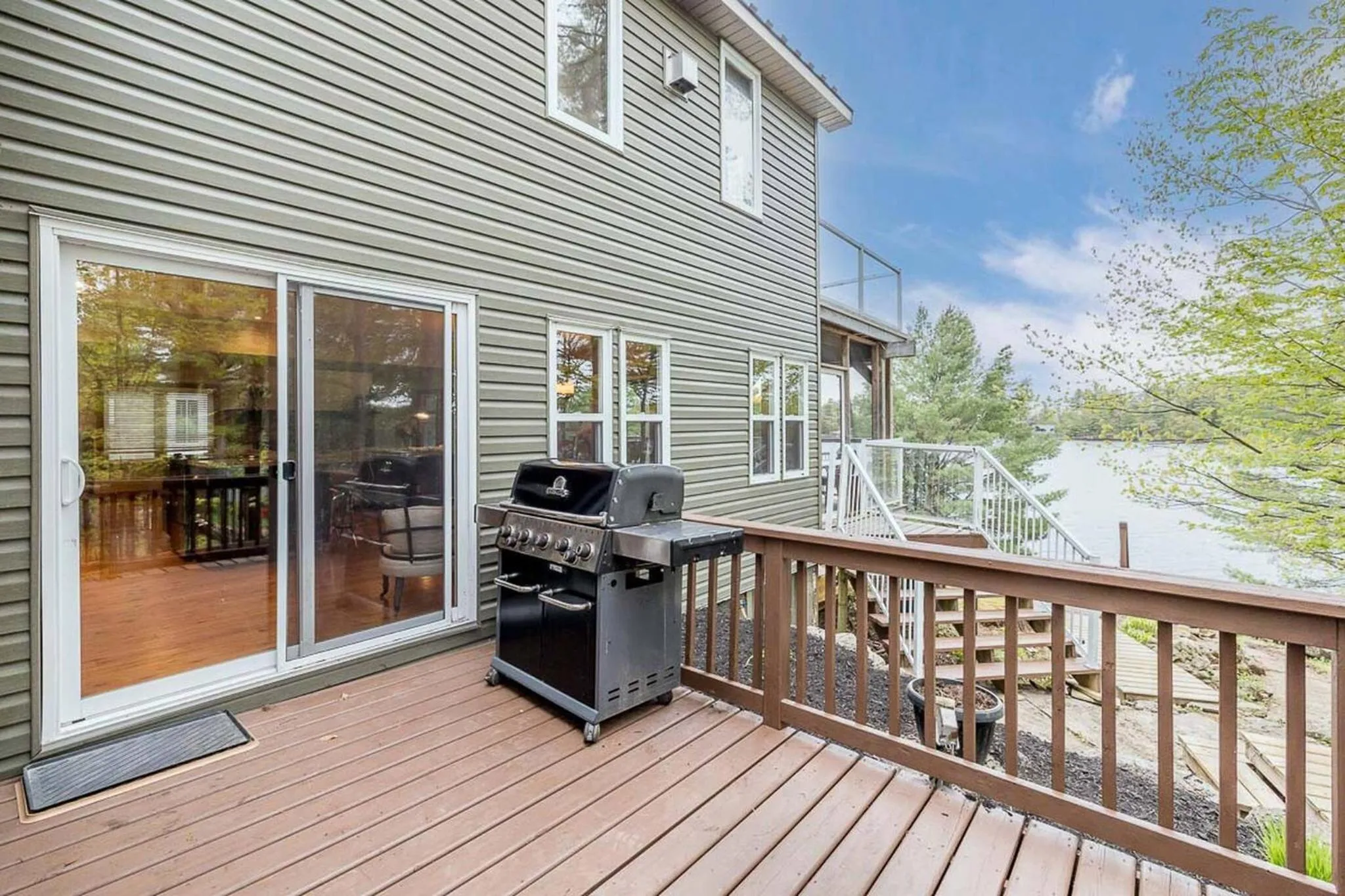 Muskoka Lakeshore Cottage Bliss