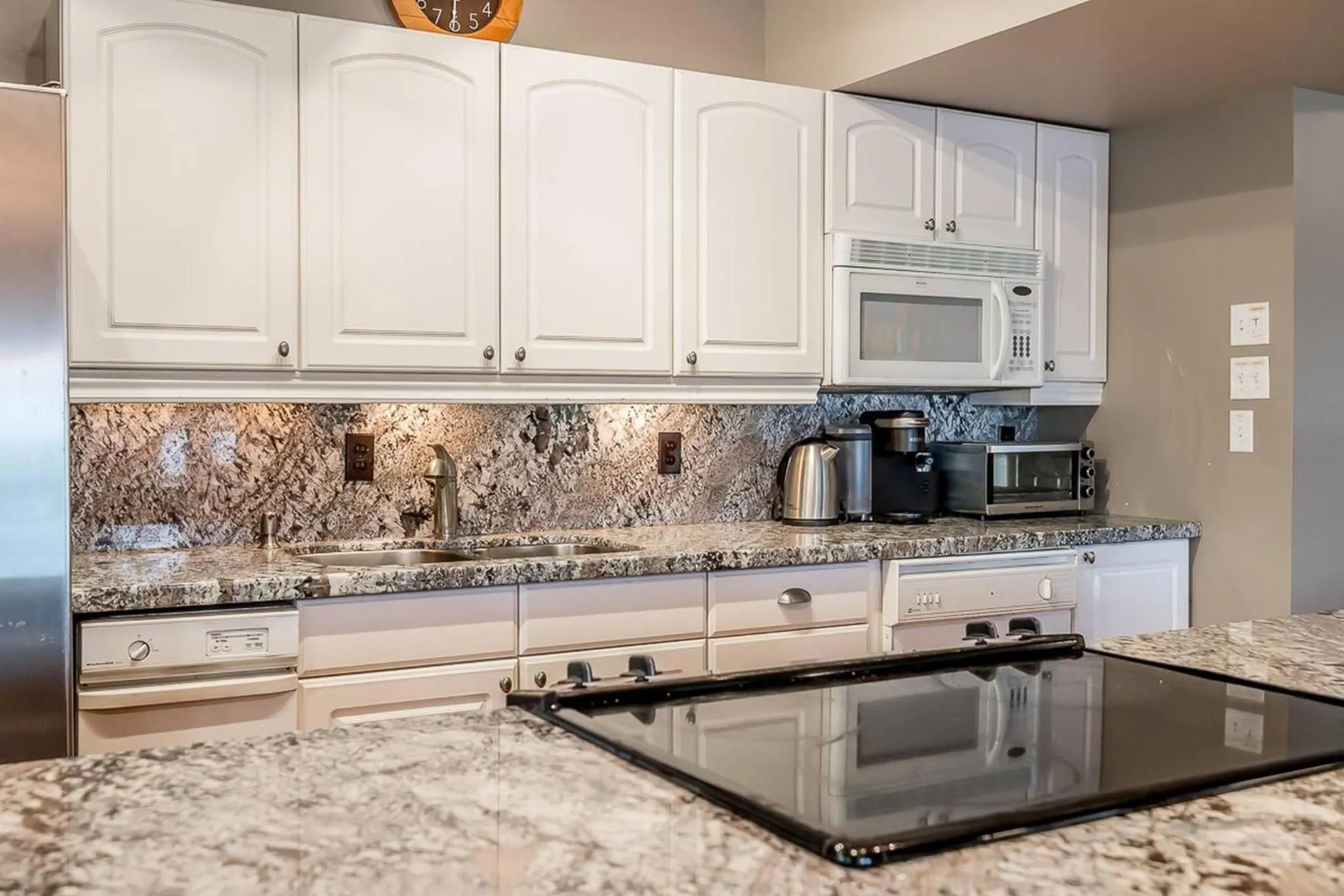 Muskoka Lakeshore Cottage Bliss