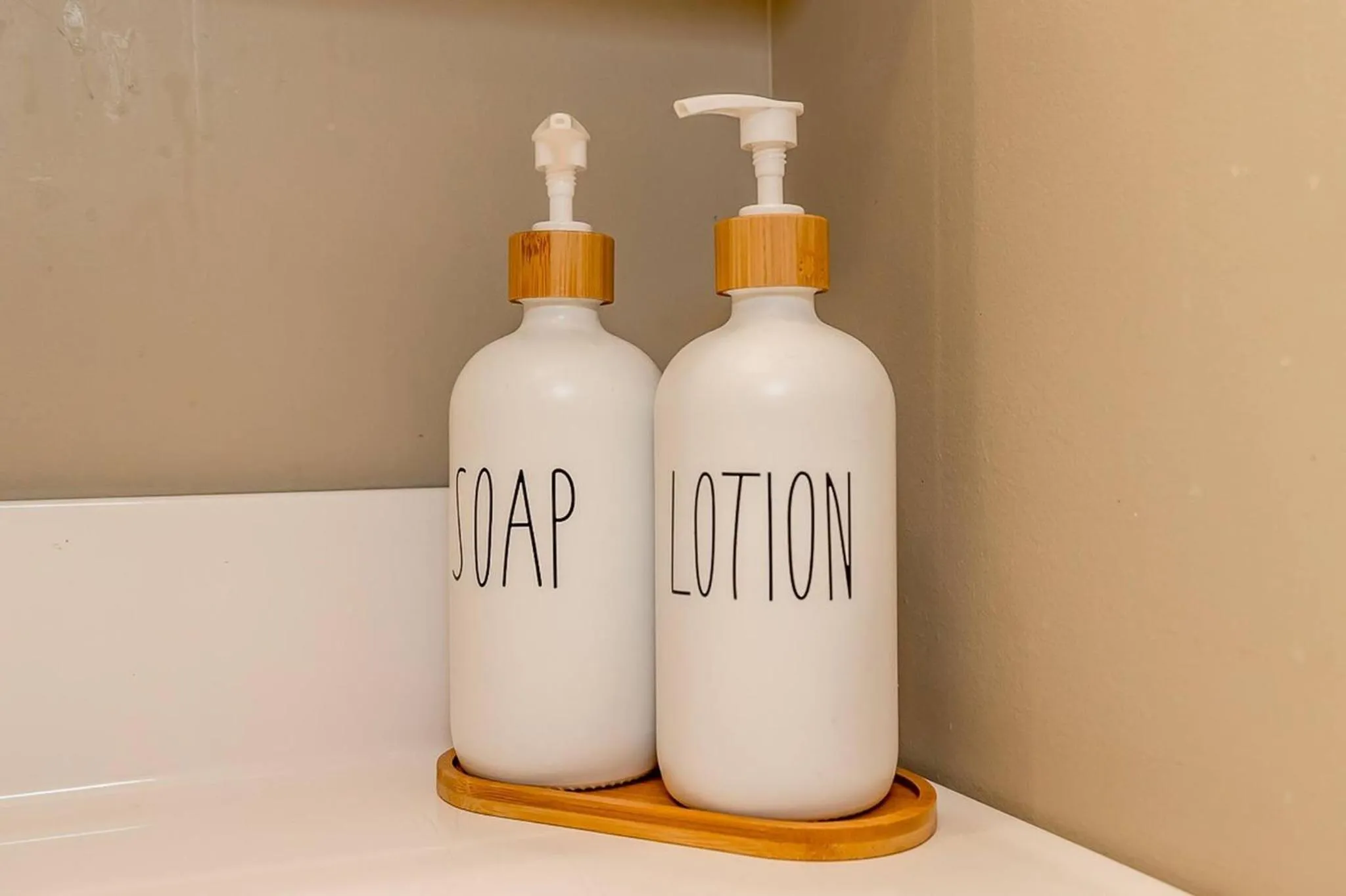 Muskoka Lakeshore Cottage Bliss