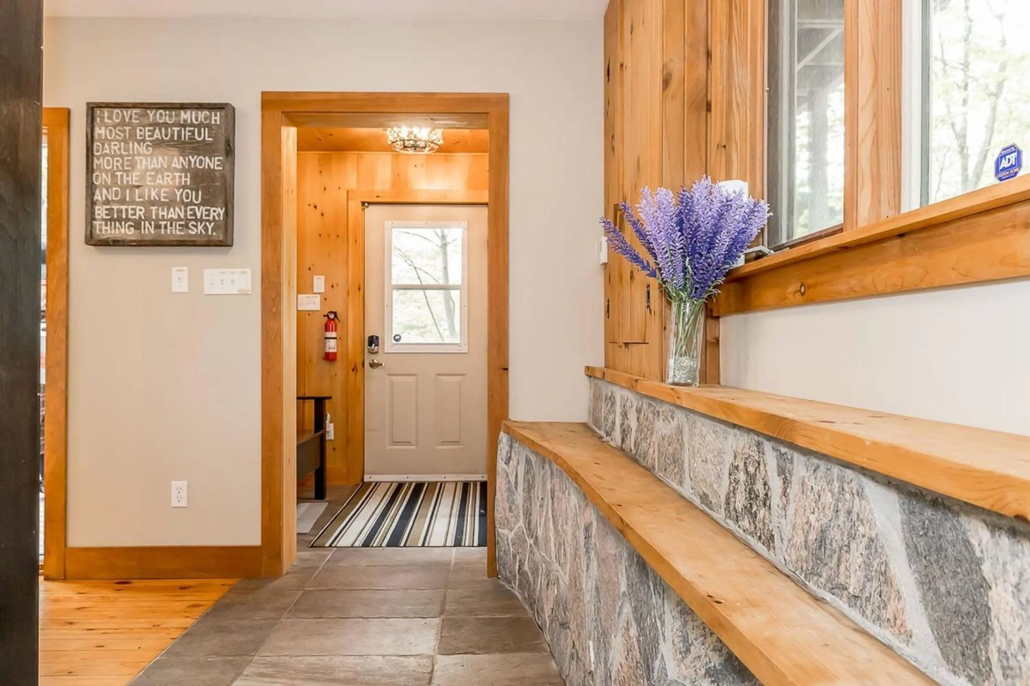 Muskoka Lakeshore Cottage Bliss