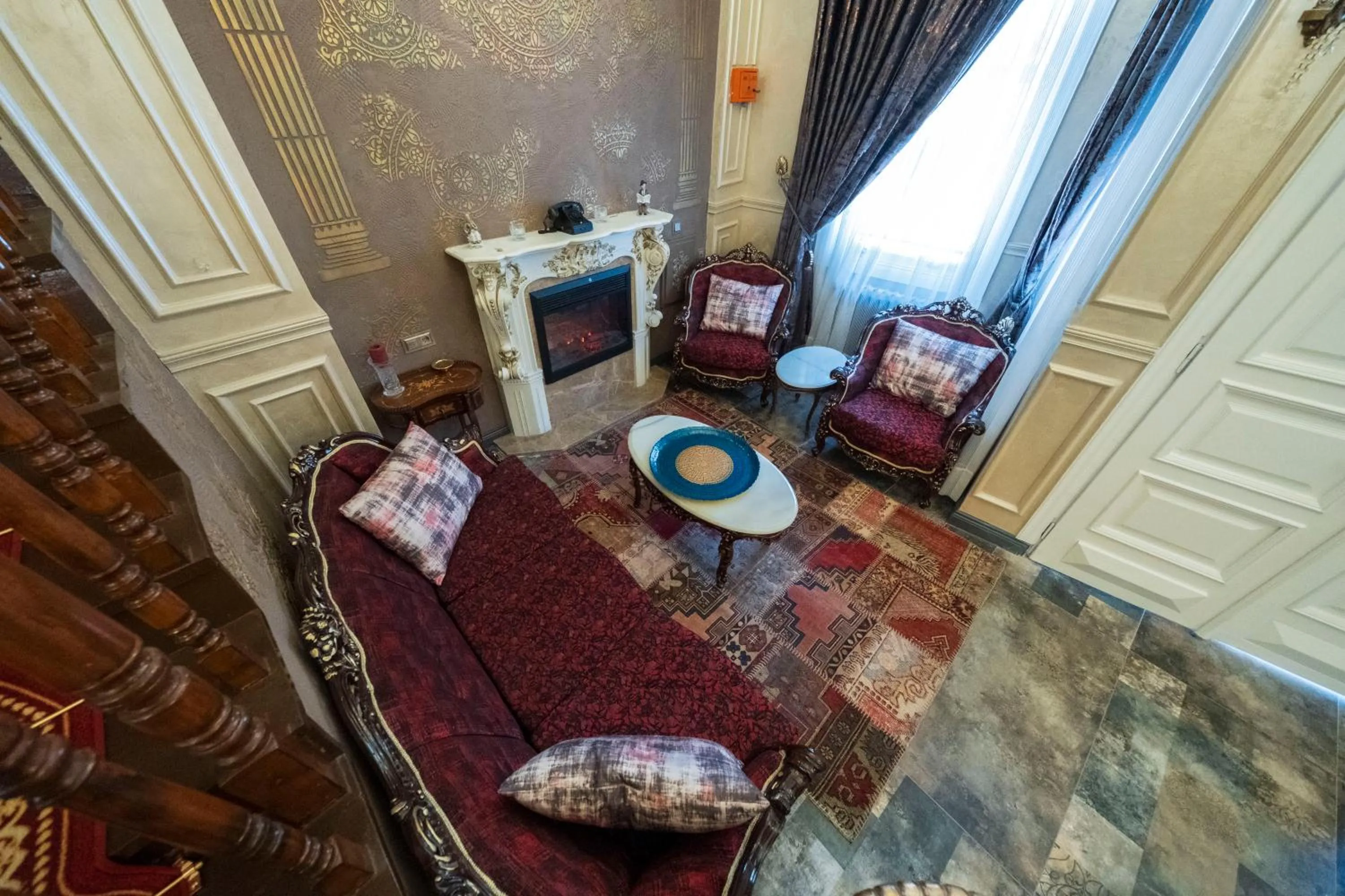 Living room in Solomon's Mansion Hotel Istanbul