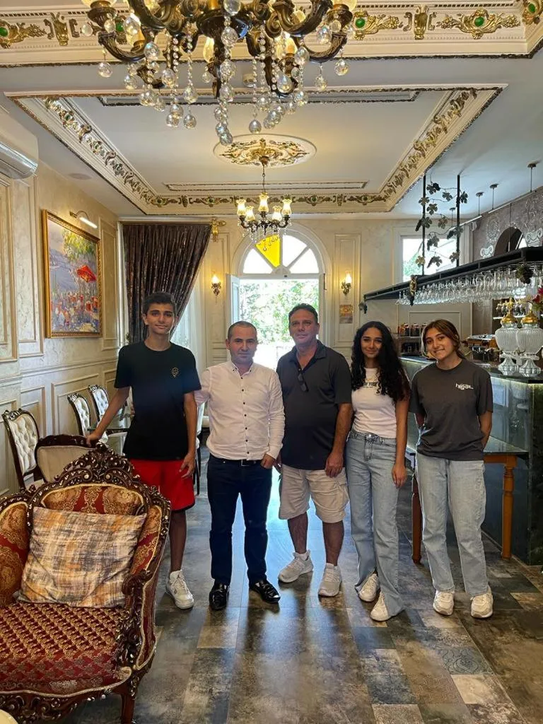 Restaurant/places to eat in Solomon's Mansion Hotel Istanbul