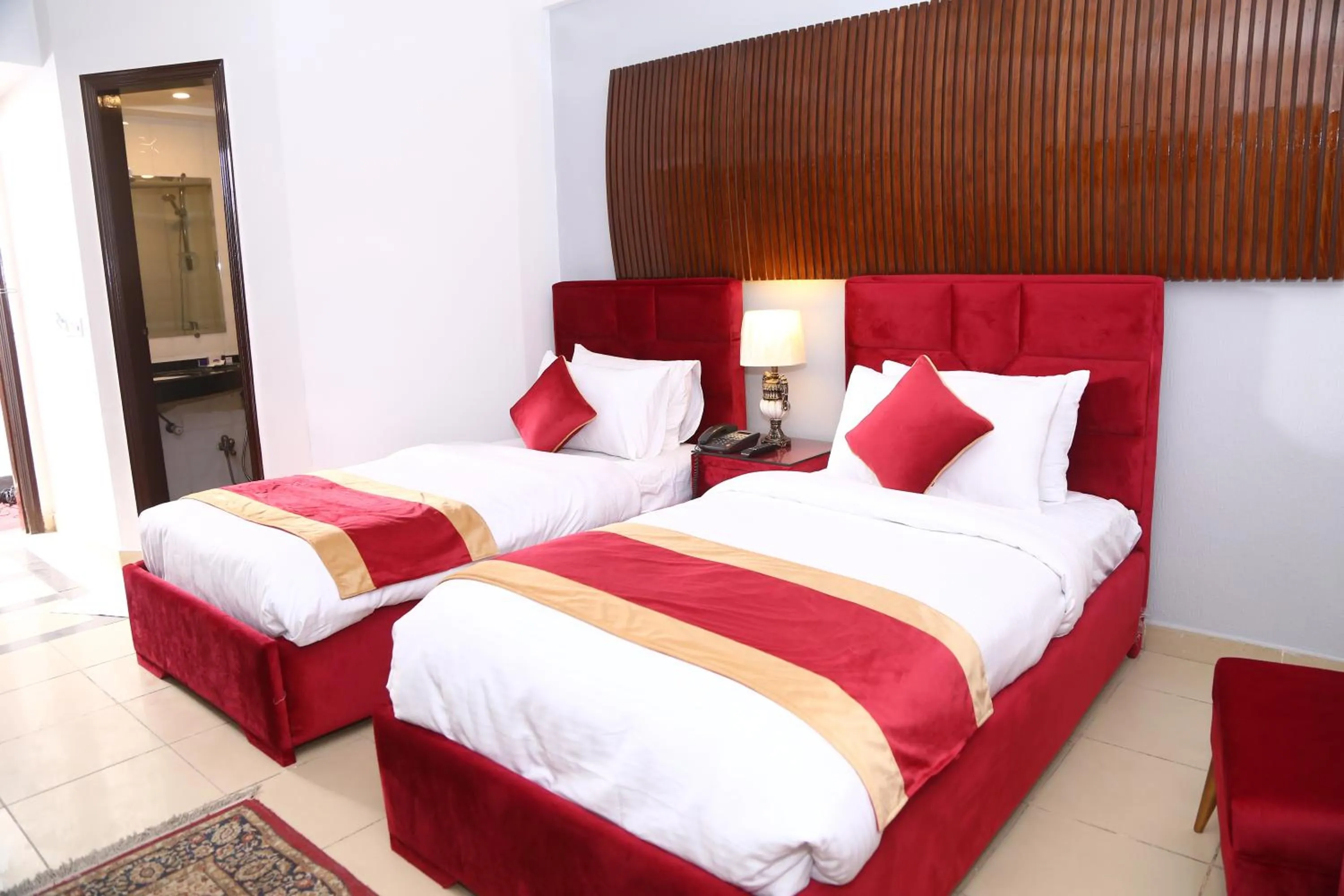 Photo of the whole room, Bed in Premier Inn Express Gulberg Lahore