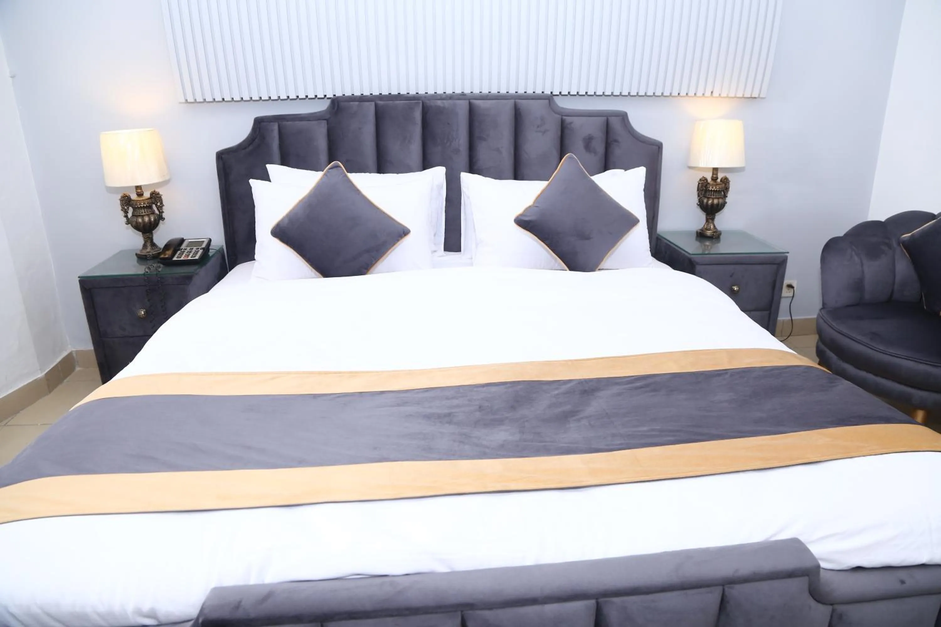 Photo of the whole room, Bed in Premier Inn Express Gulberg Lahore