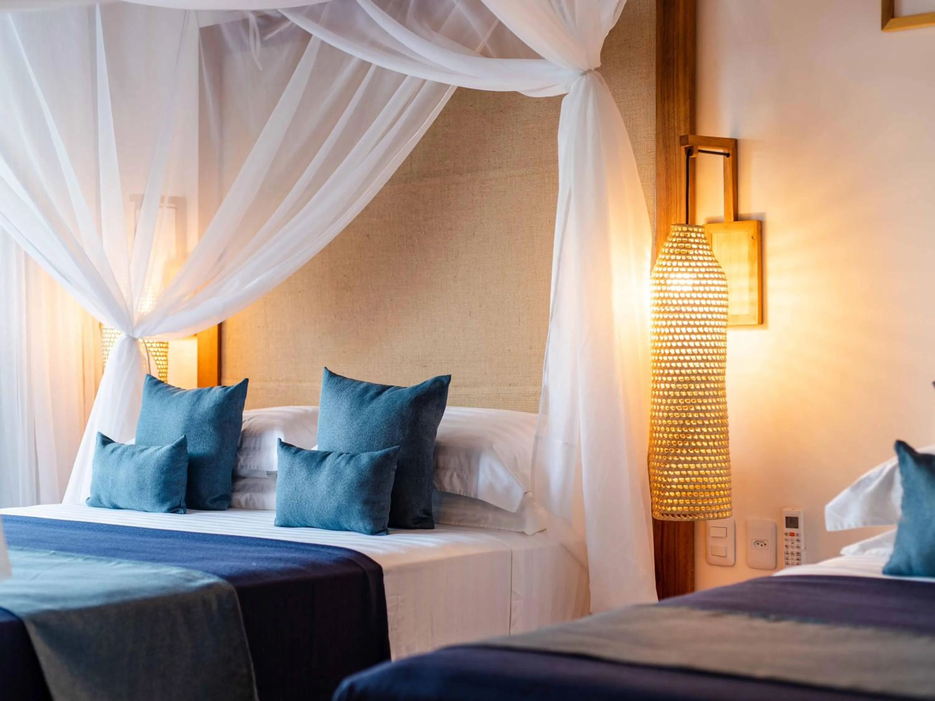 Bed in MKNI Hotel - Ikaika Makani Experience