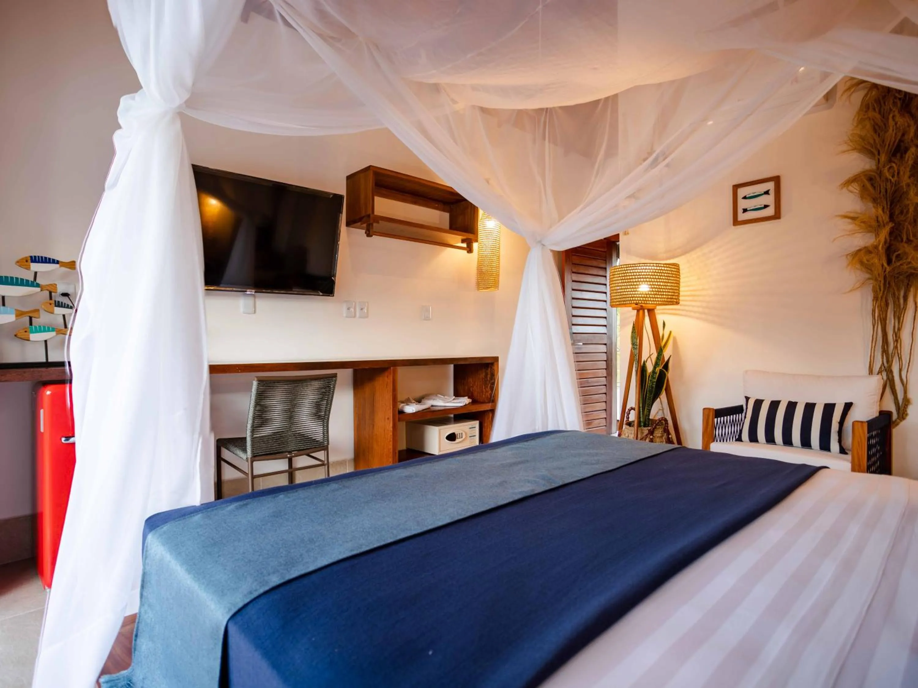 Bed in MKNI Hotel - Ikaika Makani Experience