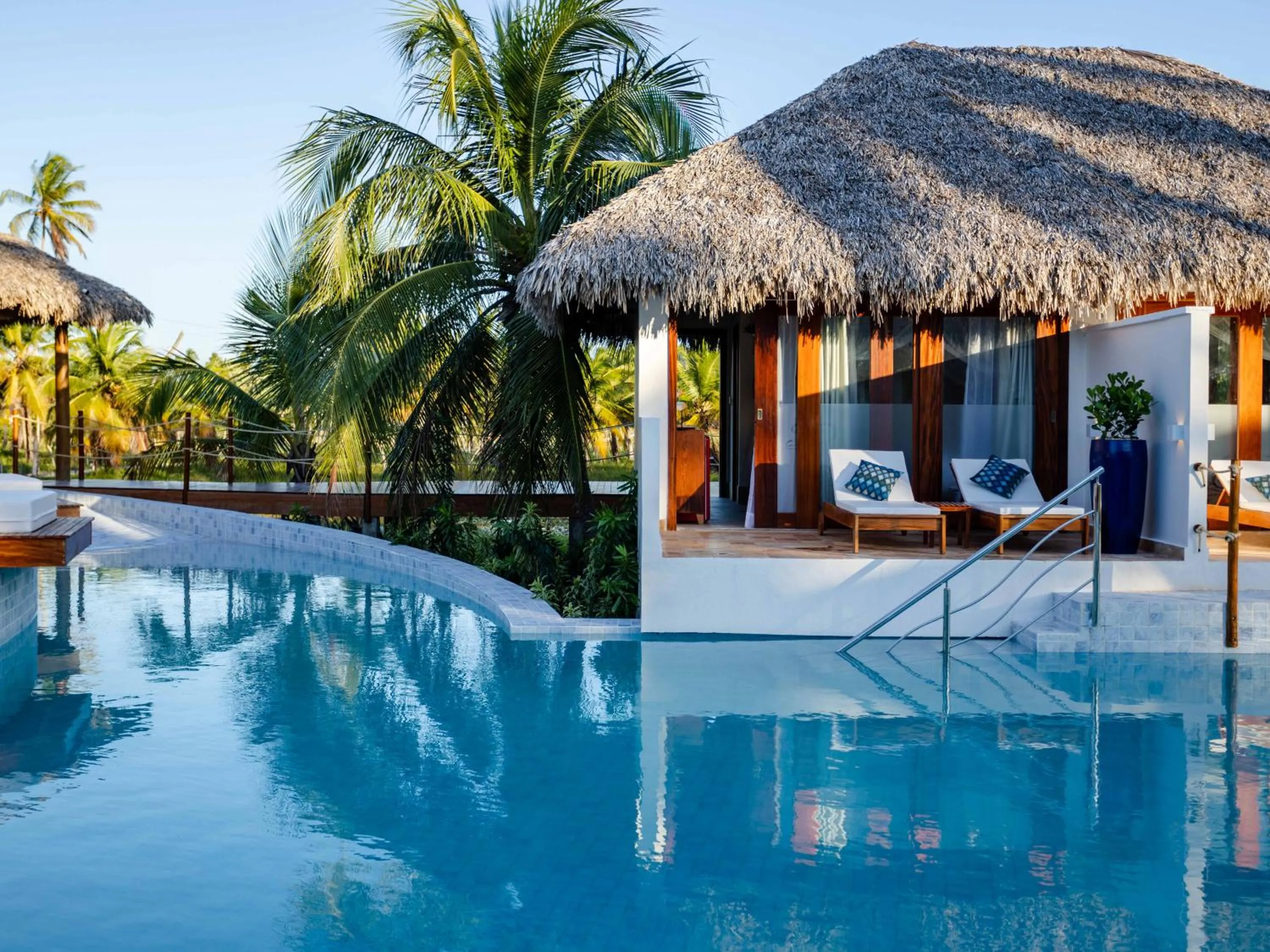 Garden in MKNI Hotel - Ikaika Makani Experience