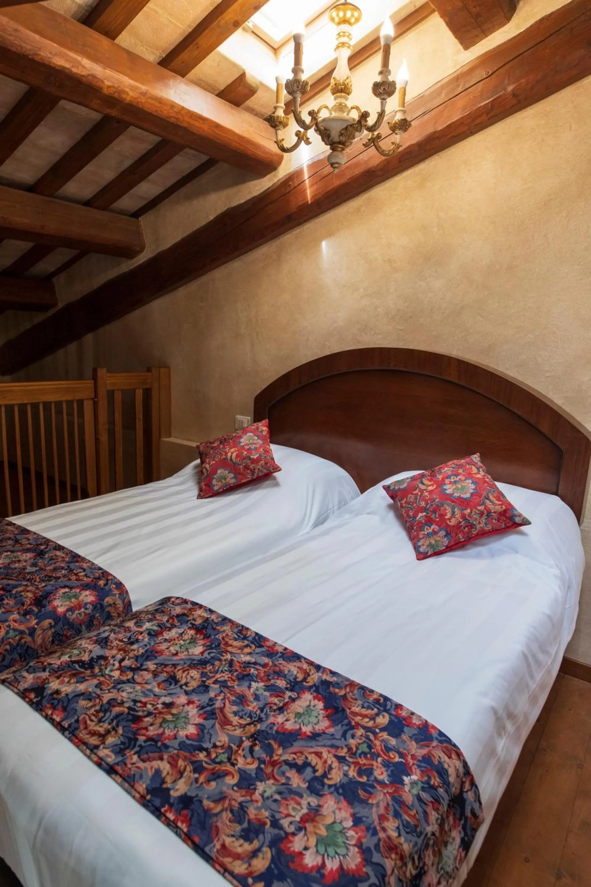 Bed in Locanda di Montegiove